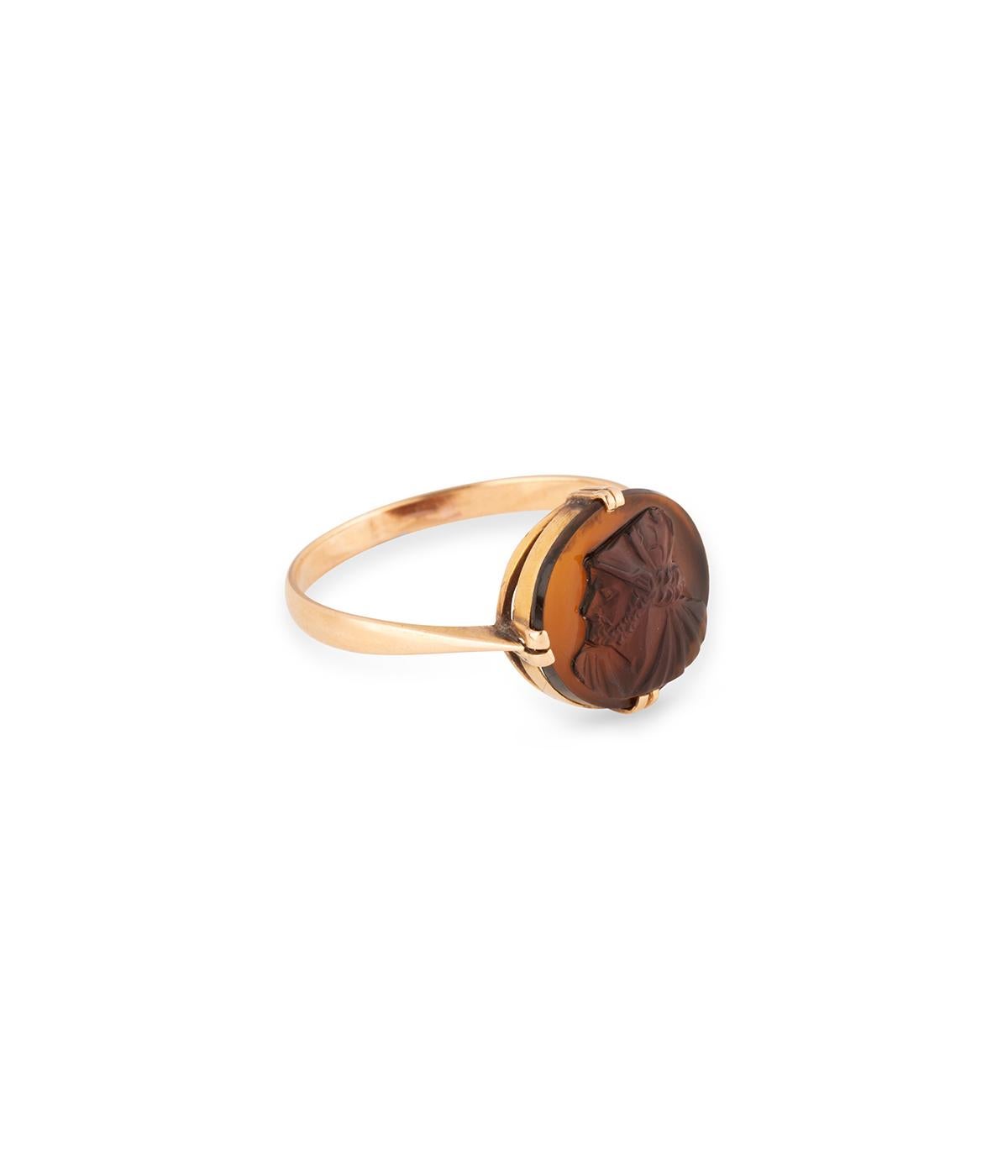 Bague des années 20 ornée d'un camée sur sardoine im Angebot 2