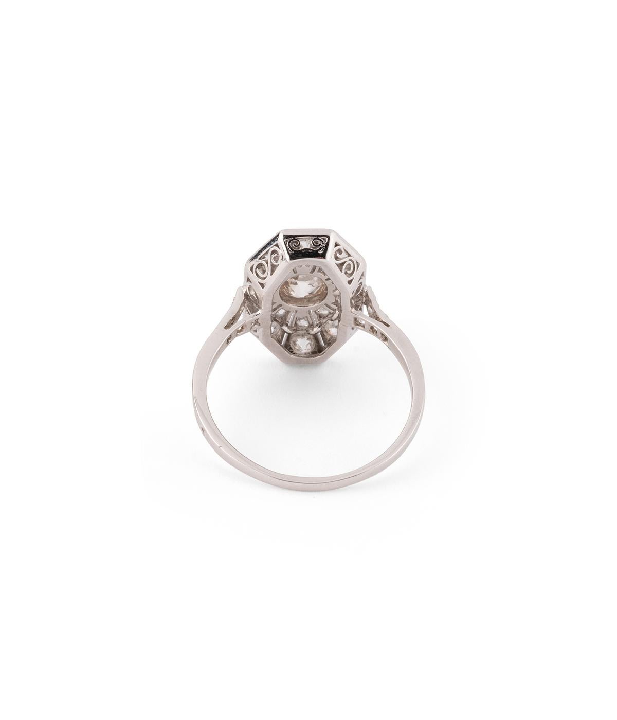 Femenino o masculino Bague des années 30 en platine et diamants en venta