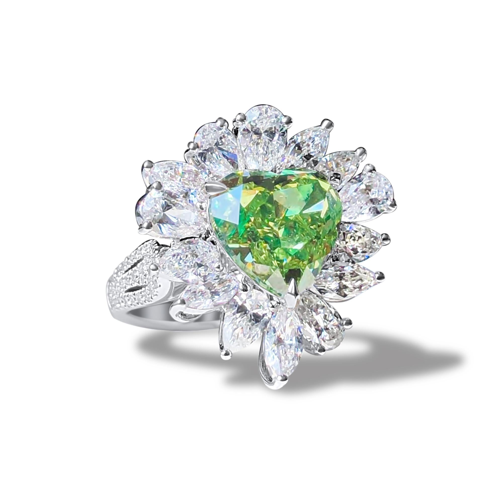 5.07 Carat Fancy Green Heart Cut Diamond Ring GIA Certified In New Condition For Sale In PARIS, FR
