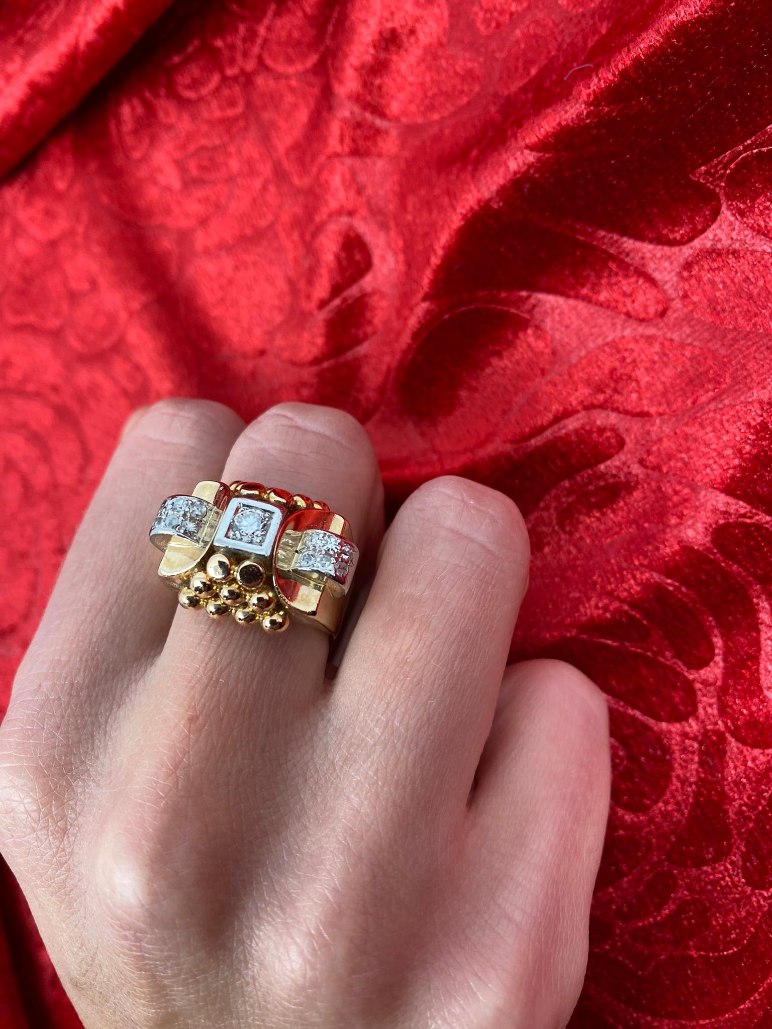 Bague en or 18 carats sertie de diamants Epoque vers 1930-1940  In Good Condition In VERSAILLES, FR