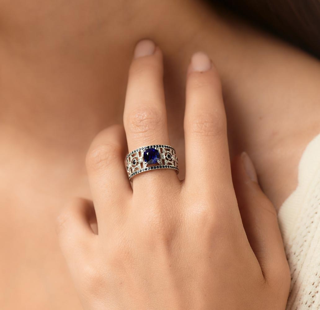 For Sale:  18k White Gold 1, 52 Ct Cushion Cut Royal Blue Sapphire Art Deco Ring 3