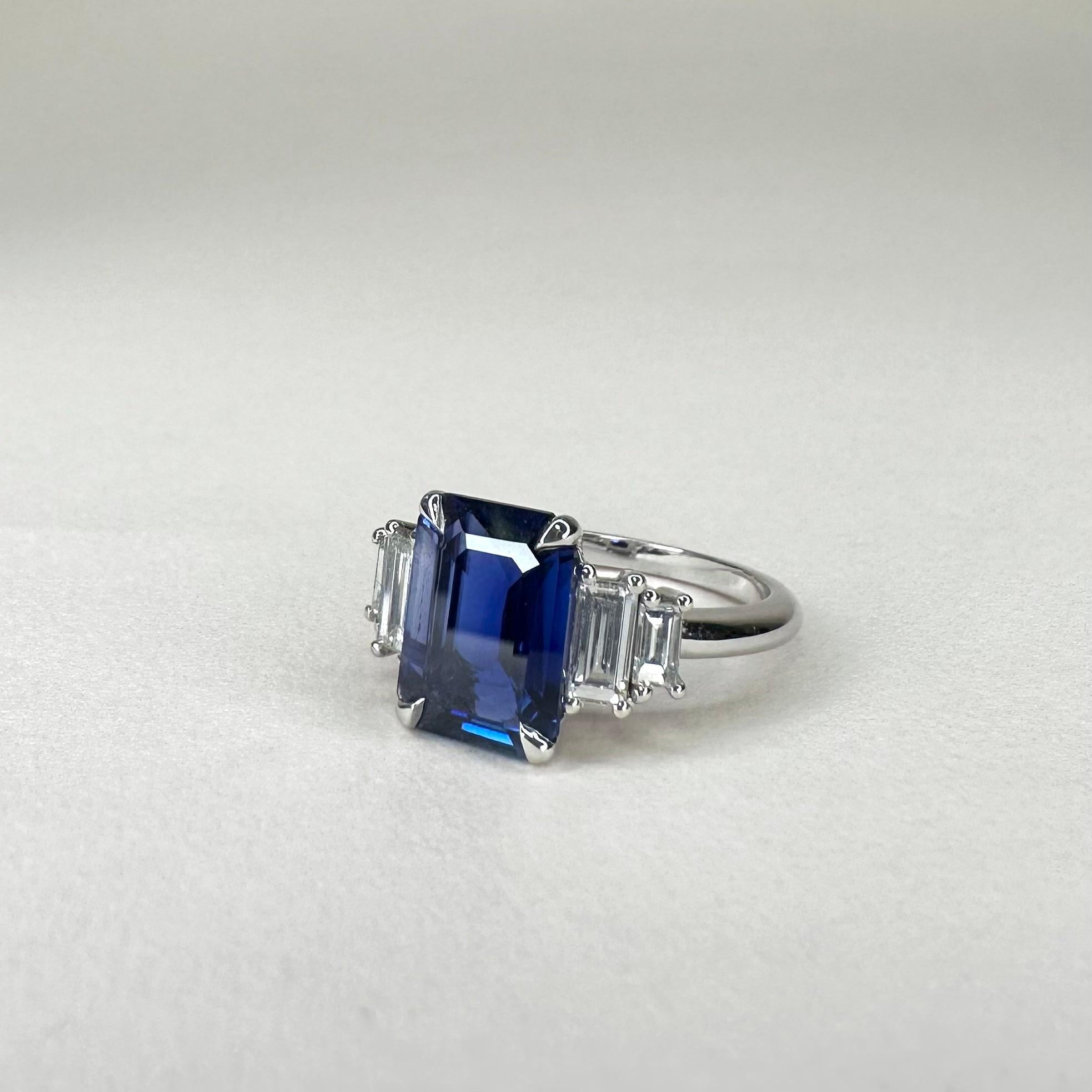 For Sale:  Art Deco Style 18k White Gold Ring With 2.65 Ct Royal Blue Emerald Cut Sapphire 3