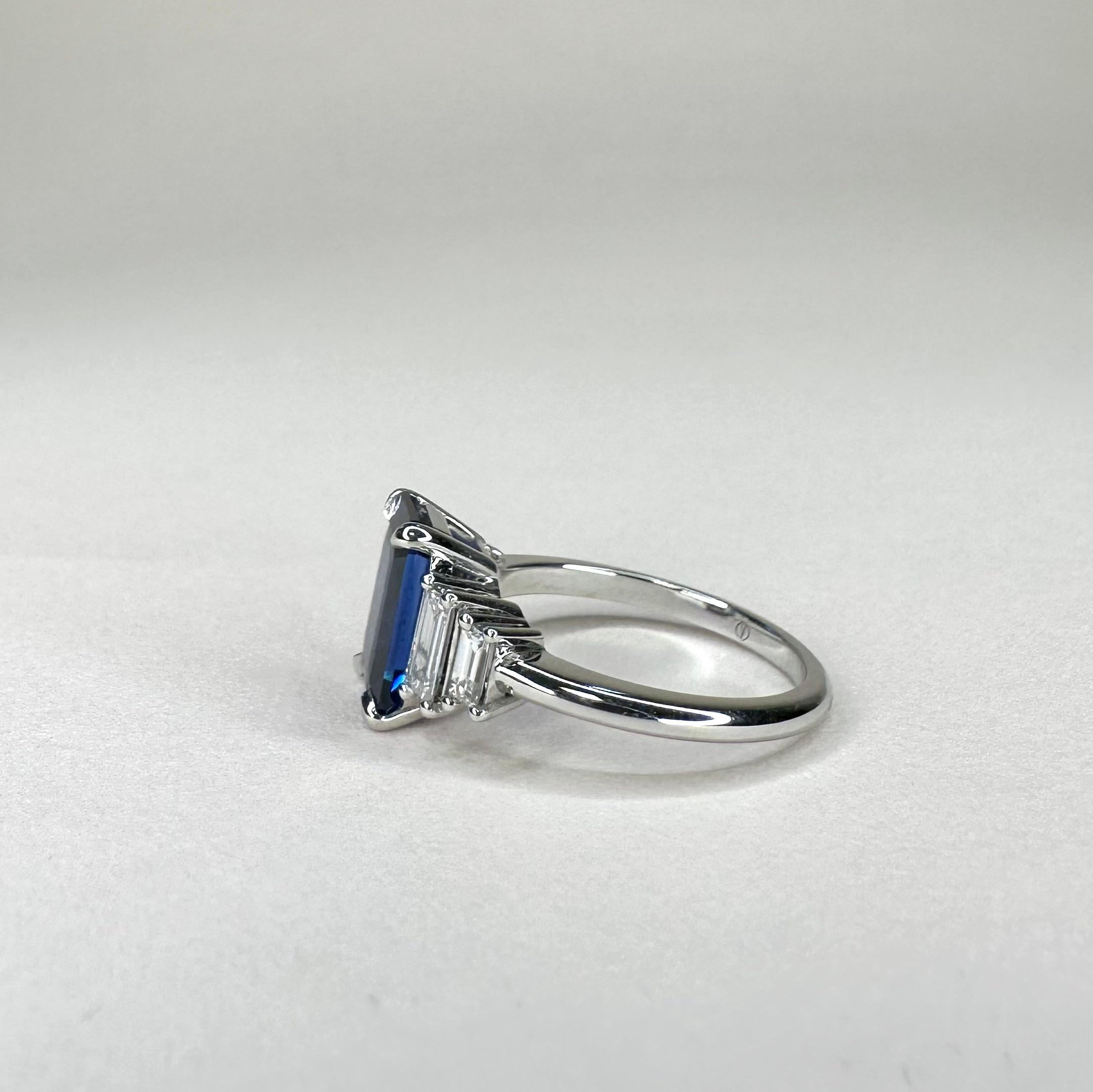 For Sale:  Art Deco Style 18k White Gold Ring With 2.65 Ct Royal Blue Emerald Cut Sapphire 4