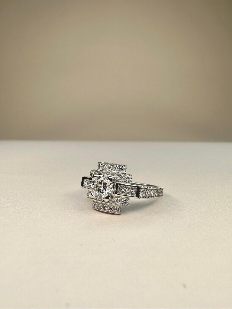 For Sale:  18k White Gold 0.7 Ct Diamond Art Deco Ring set with 0,65 Cts of Diamonds 3