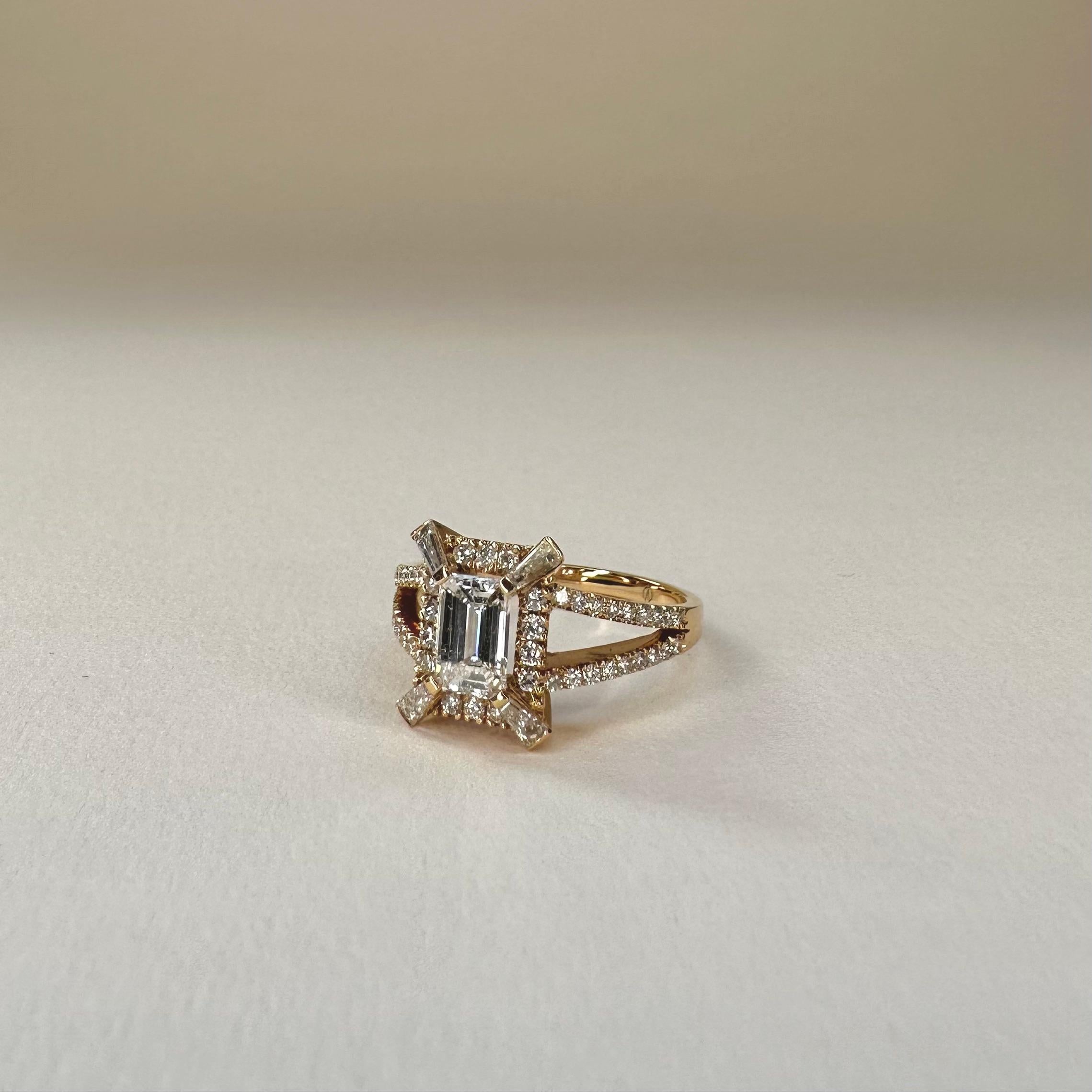 For Sale:  Art Deco 18k Rose Gold 0.70 Ct Emerald Cut Diamond Ring With 0, 43 Cts Diamonds 4