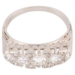 Antique Bague jarretière ancienne en platine et diamants