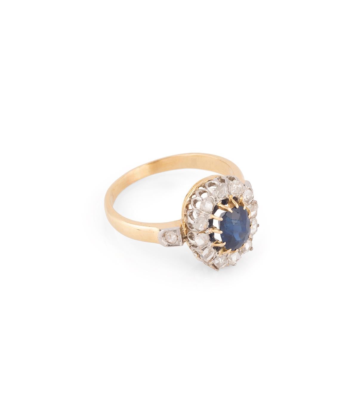 Bagues Marguerite ancienne en saphir et diamants 1