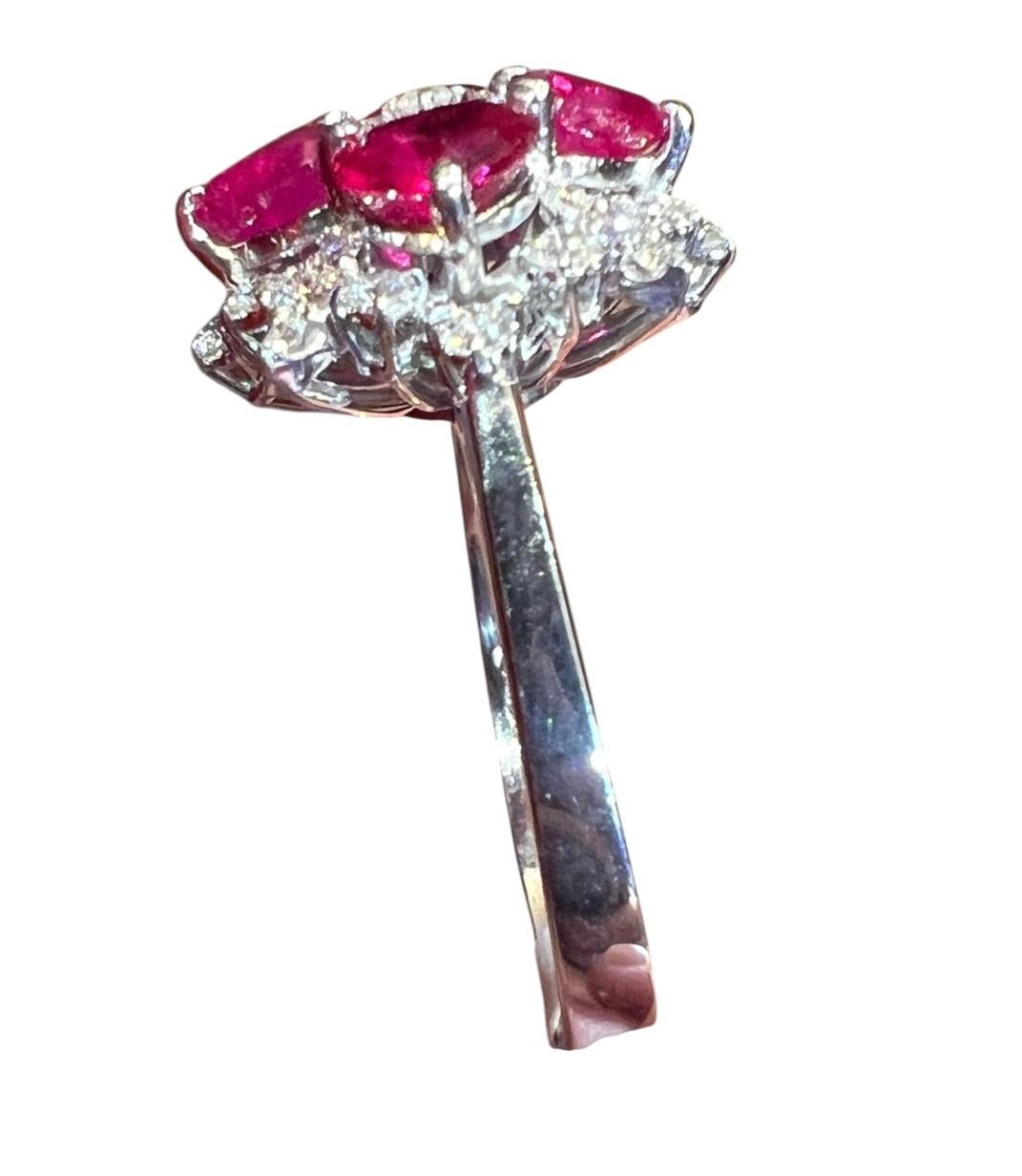 18 carat white gold ring, 4 ruby hearts and diamond paving For Sale 3
