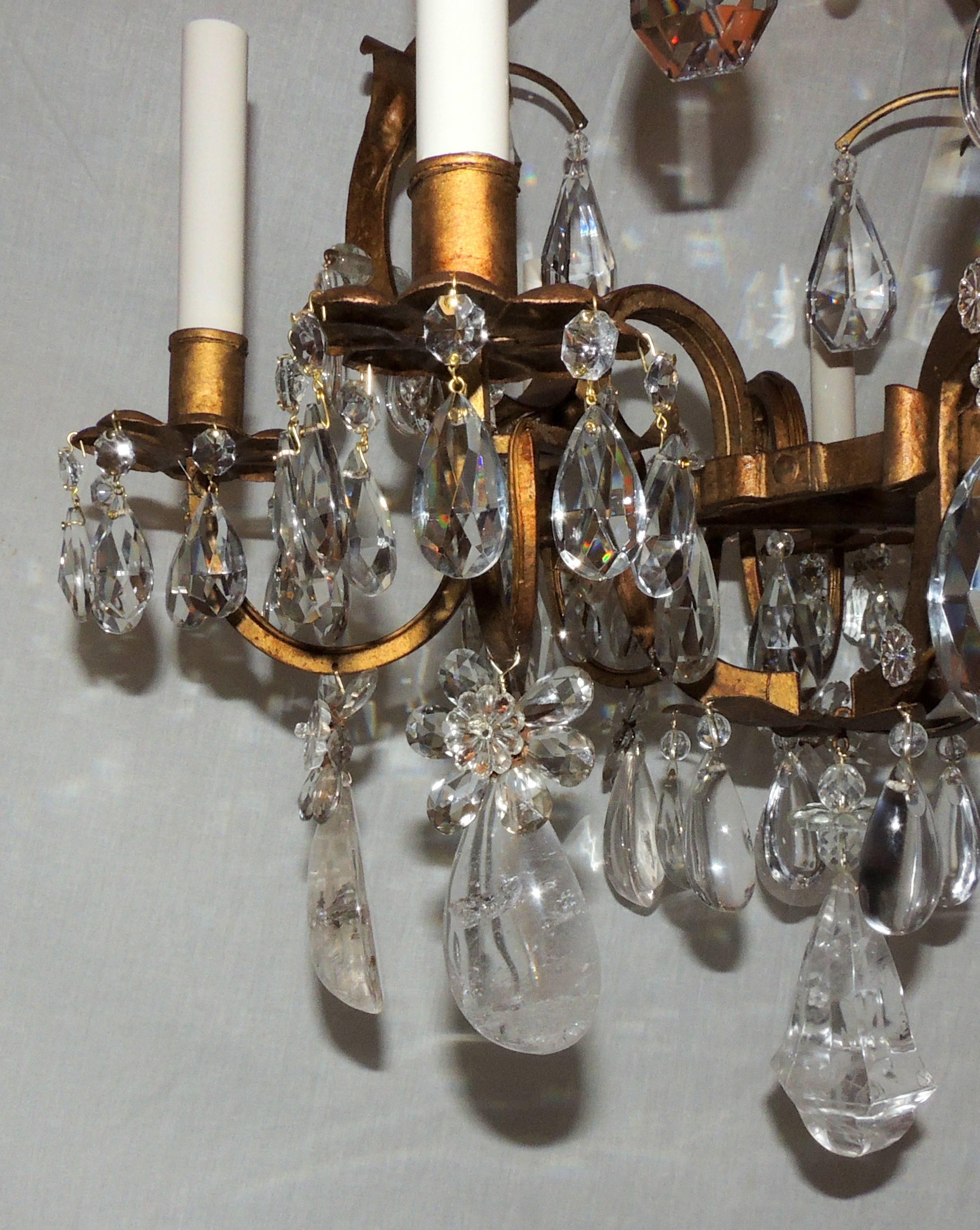 Baguès Gold Gilt Rock Crystal Chandelier Mid-Century Modern Light Flower Fixture For Sale 2