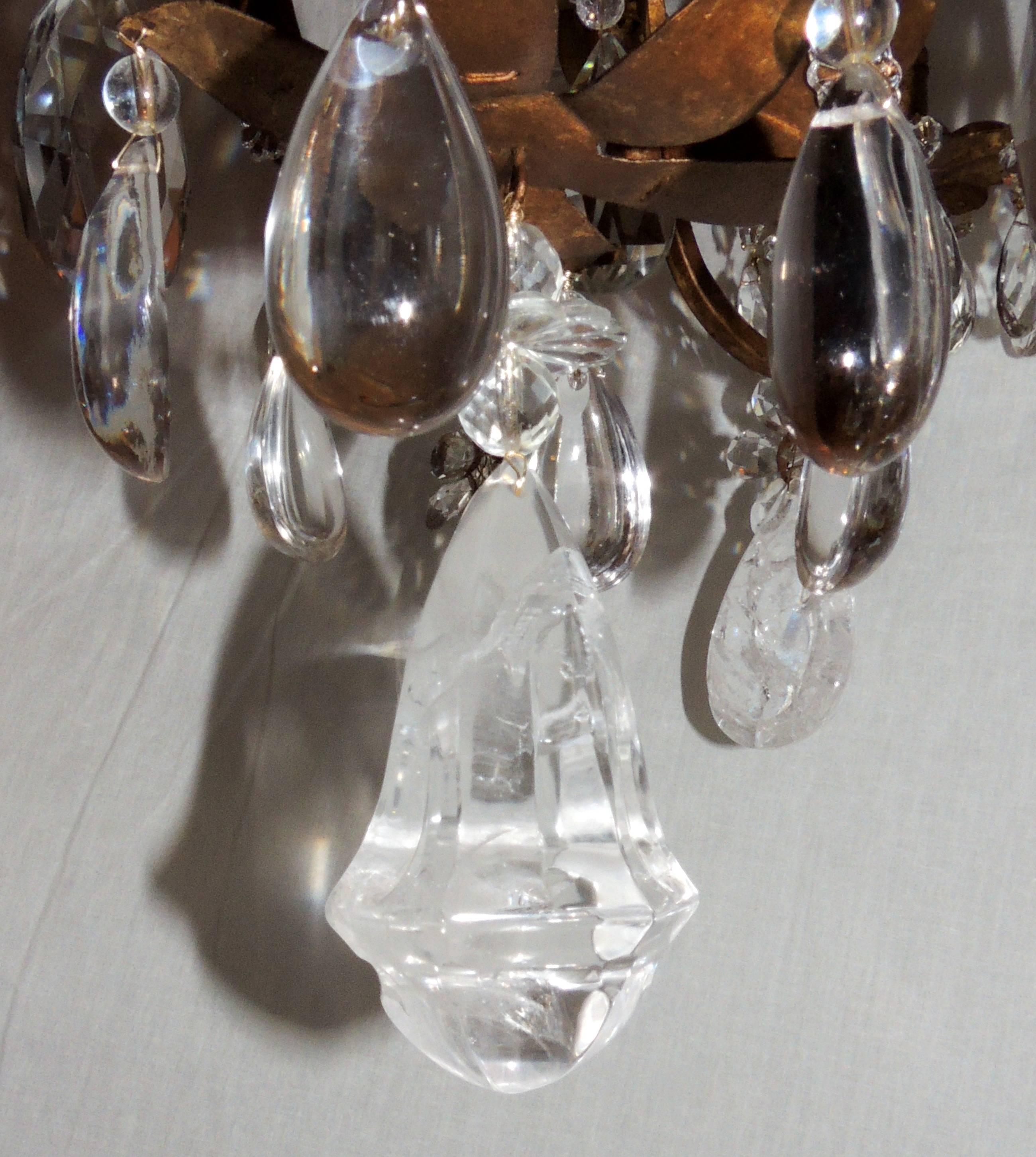 Baguès Gold Gilt Rock Crystal Chandelier Mid-Century Modern Light Flower Fixture en vente 2