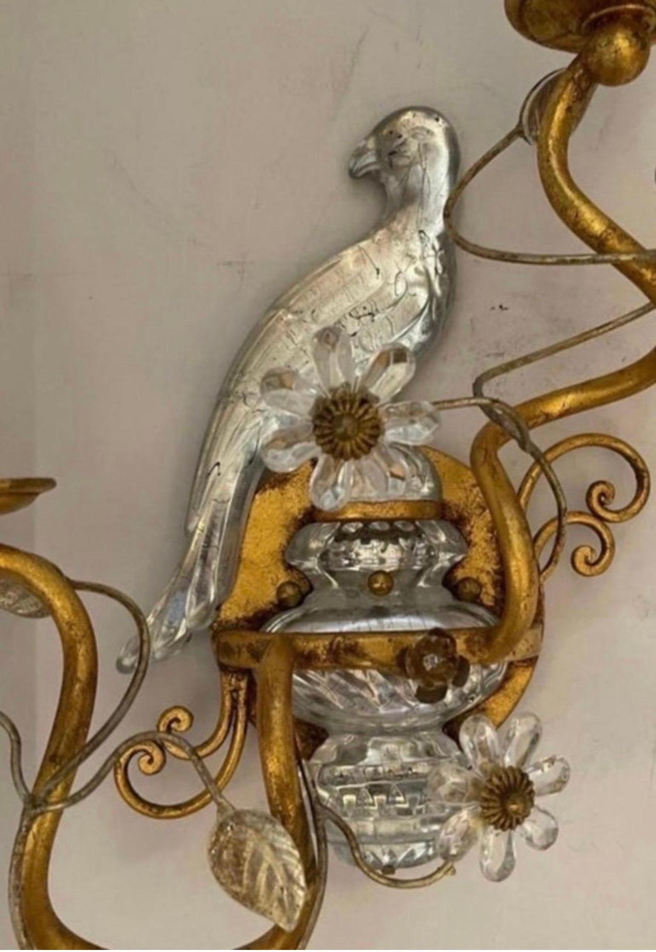 Bagues Sherle Wagner Pair Faux Rock Crystal Glass Bird Urn Gold Gilt Sconces In Good Condition In Roslyn, NY