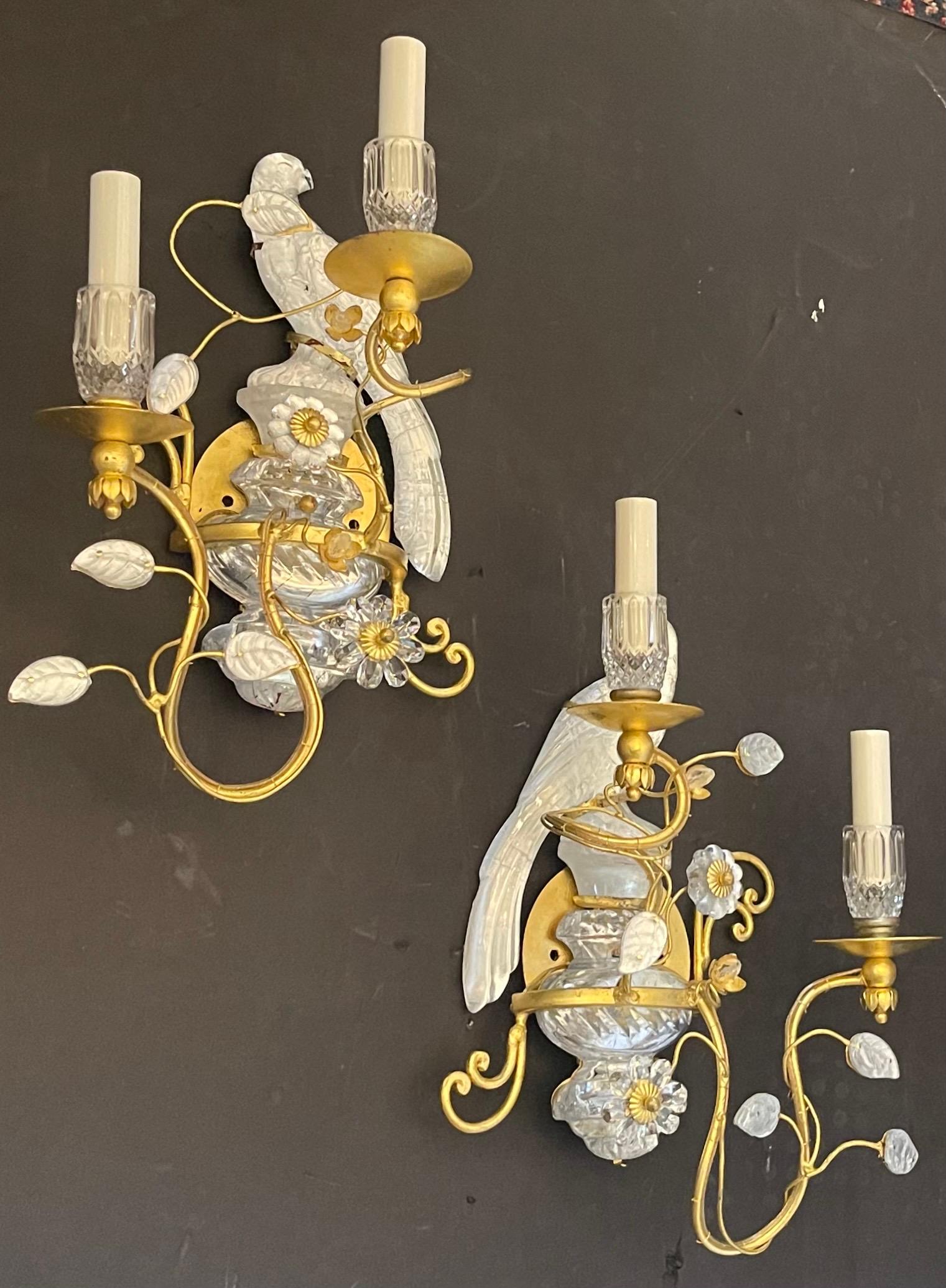 Belle Époque Sherle Wagner Set di quattro lampade a forma di uccello in cristallo di roccia finta con foglie d'oro in vendita