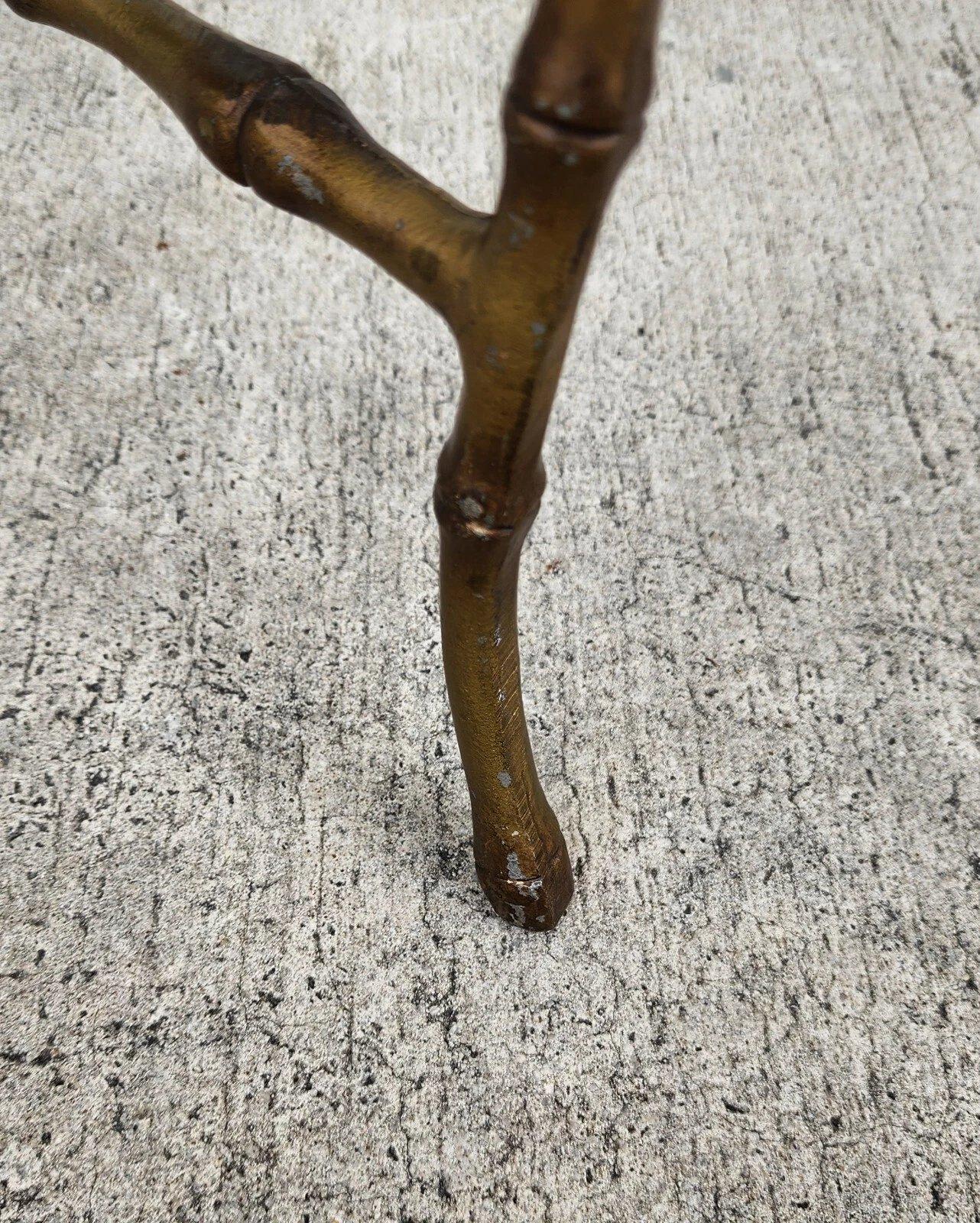 Bagues Stil Faux Bamboo End Tisch 1960s im Angebot 6