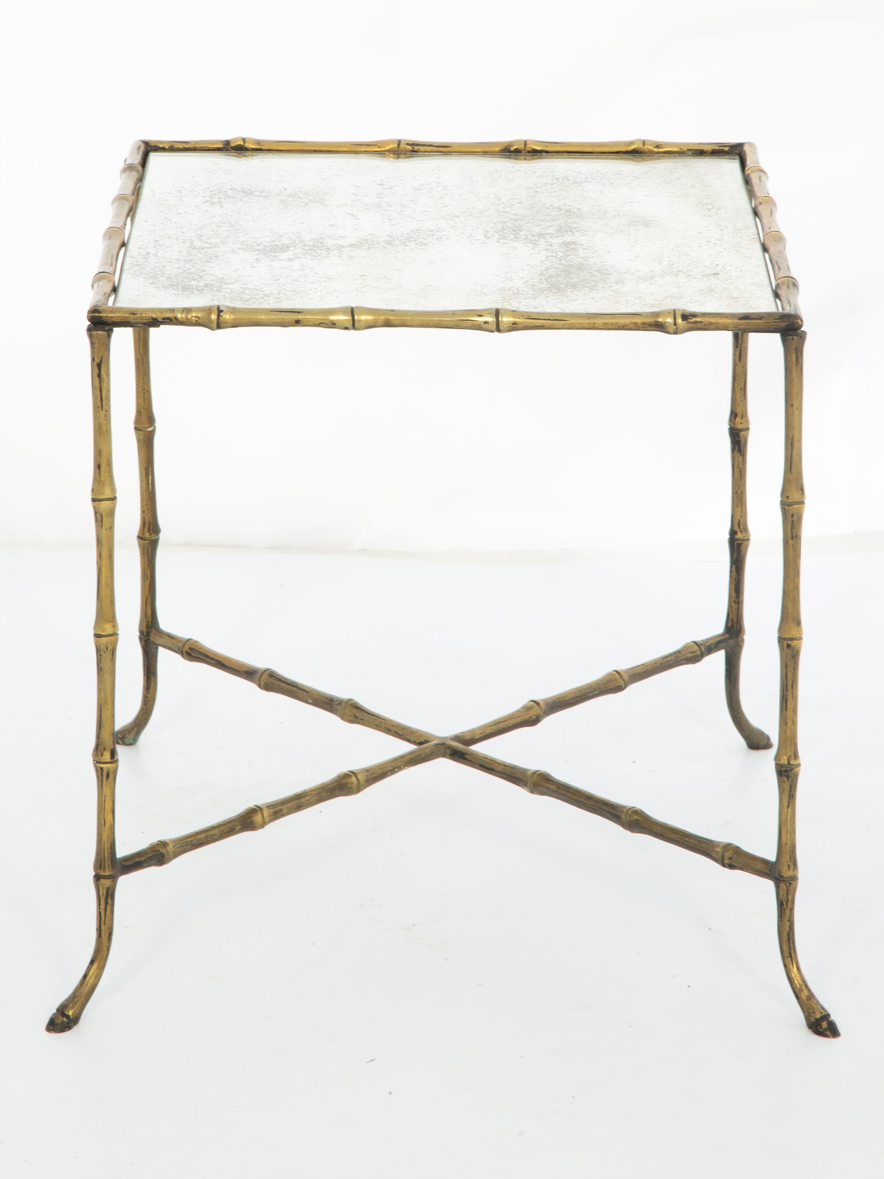 Patiné Table en laiton imitation bambou de style Bagues avec plateau miroir