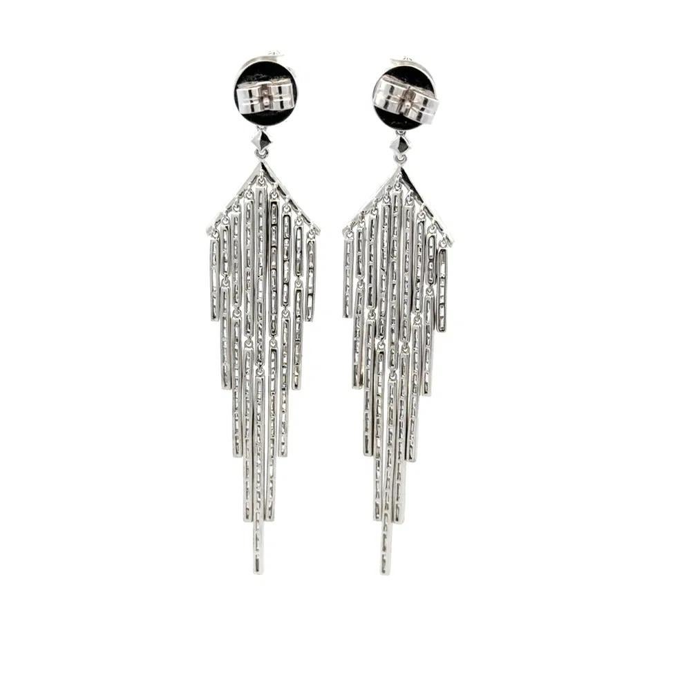 Baguette and RBC Diamond Chandelier Gold Drop Statement Earrings In Excellent Condition For Sale In Montreal, QC
