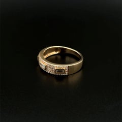 Baguette and RBC Diamond Gold 5.10mm Band Vintage Ring