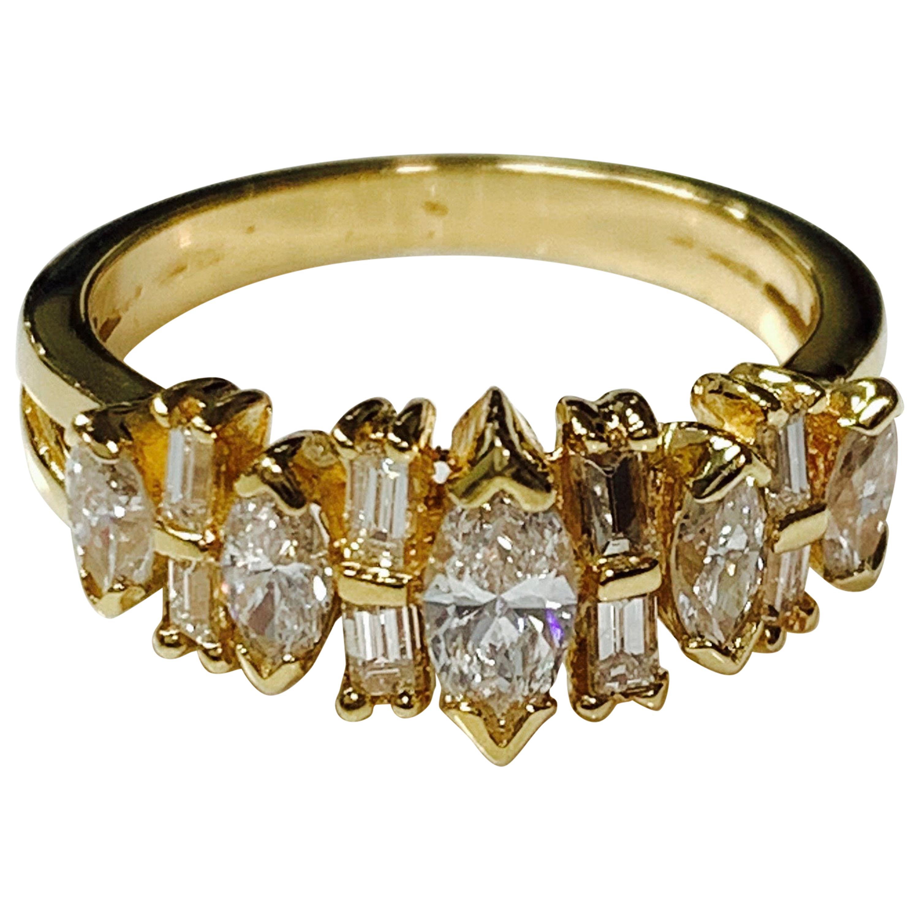 Baguette and Round Brilliant Diamond Ring in 14 Karat Yellow Gold For Sale