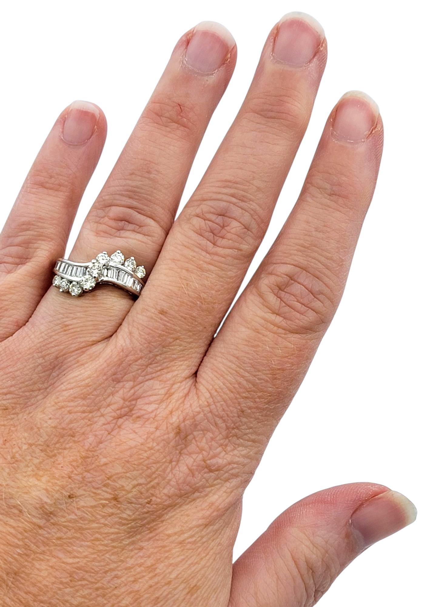 Baguette and Round Cut Diamond Wave Band Ring in Polished 14 Karat White Gold en venta 2