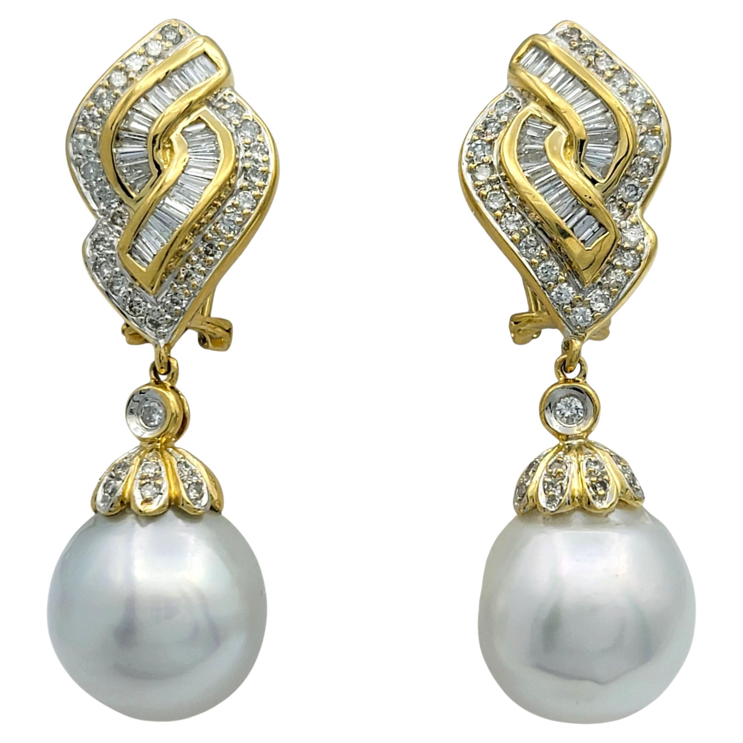 Pendants d'oreilles en or jaune 18 carats avec perles en diamants baguettes et ronds