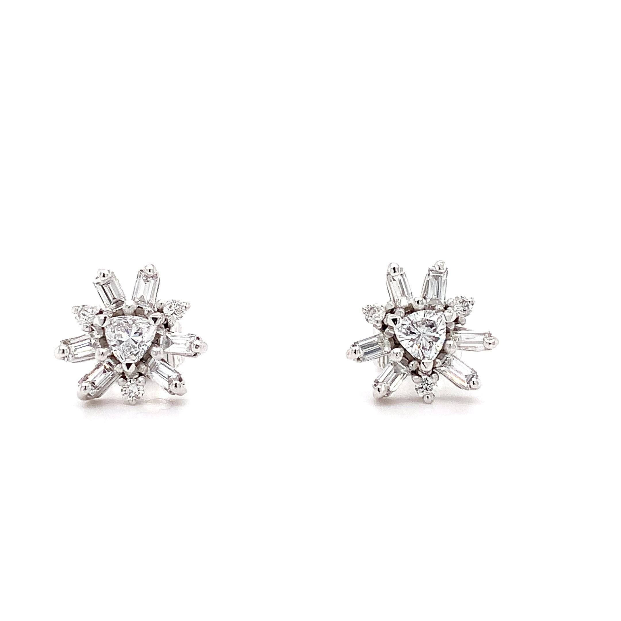 Baguette and trillion diamond art deco stud earrings platinum For Sale 1