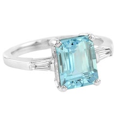 Aquamarine Diamond 18 Karat White Gold Ring Vintage Aquamarine Diamond 18 Karat White Gold Ring