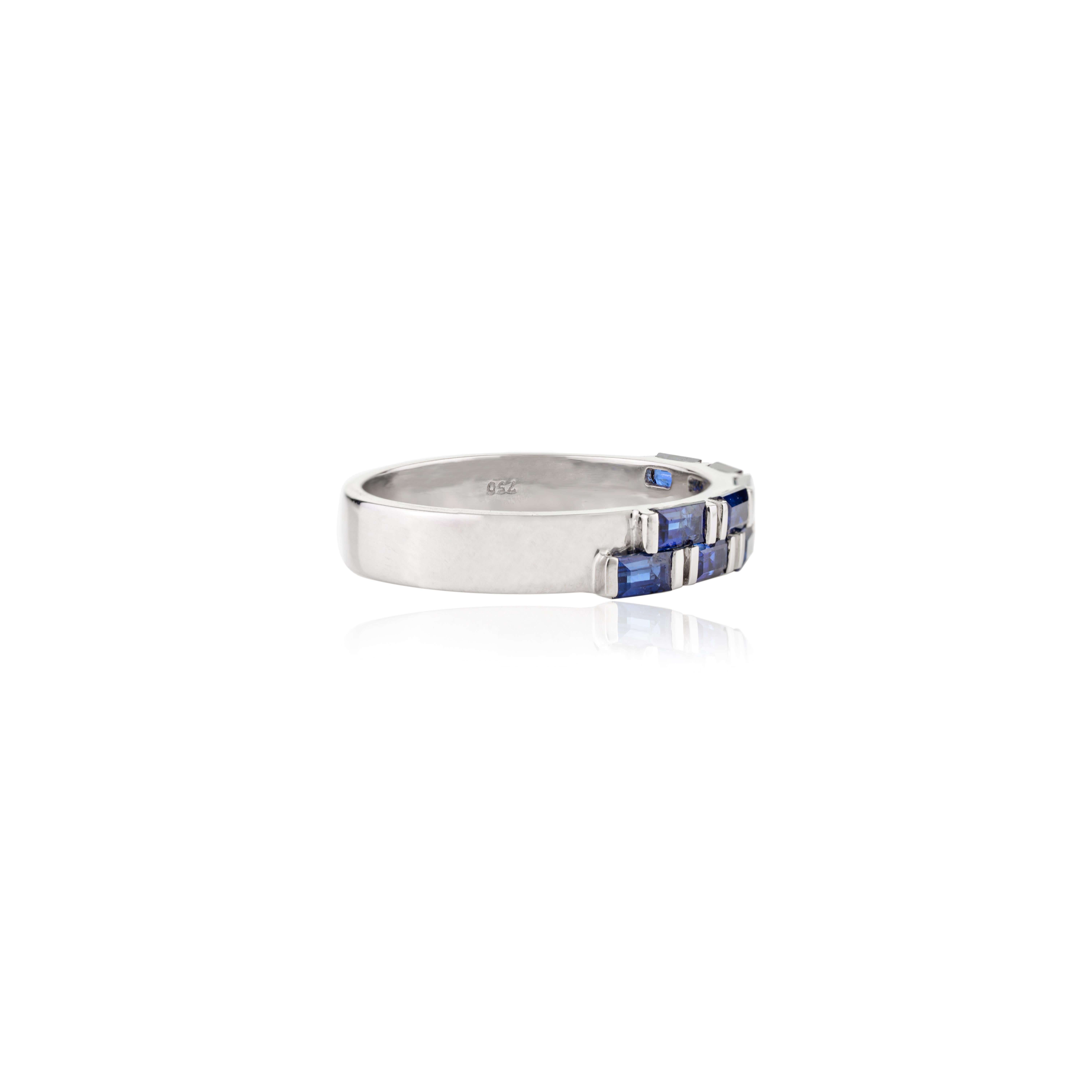 En vente :  Baguette de saphir bleu Bague à barrette Cadeau pour elle en or blanc massif 18k 3