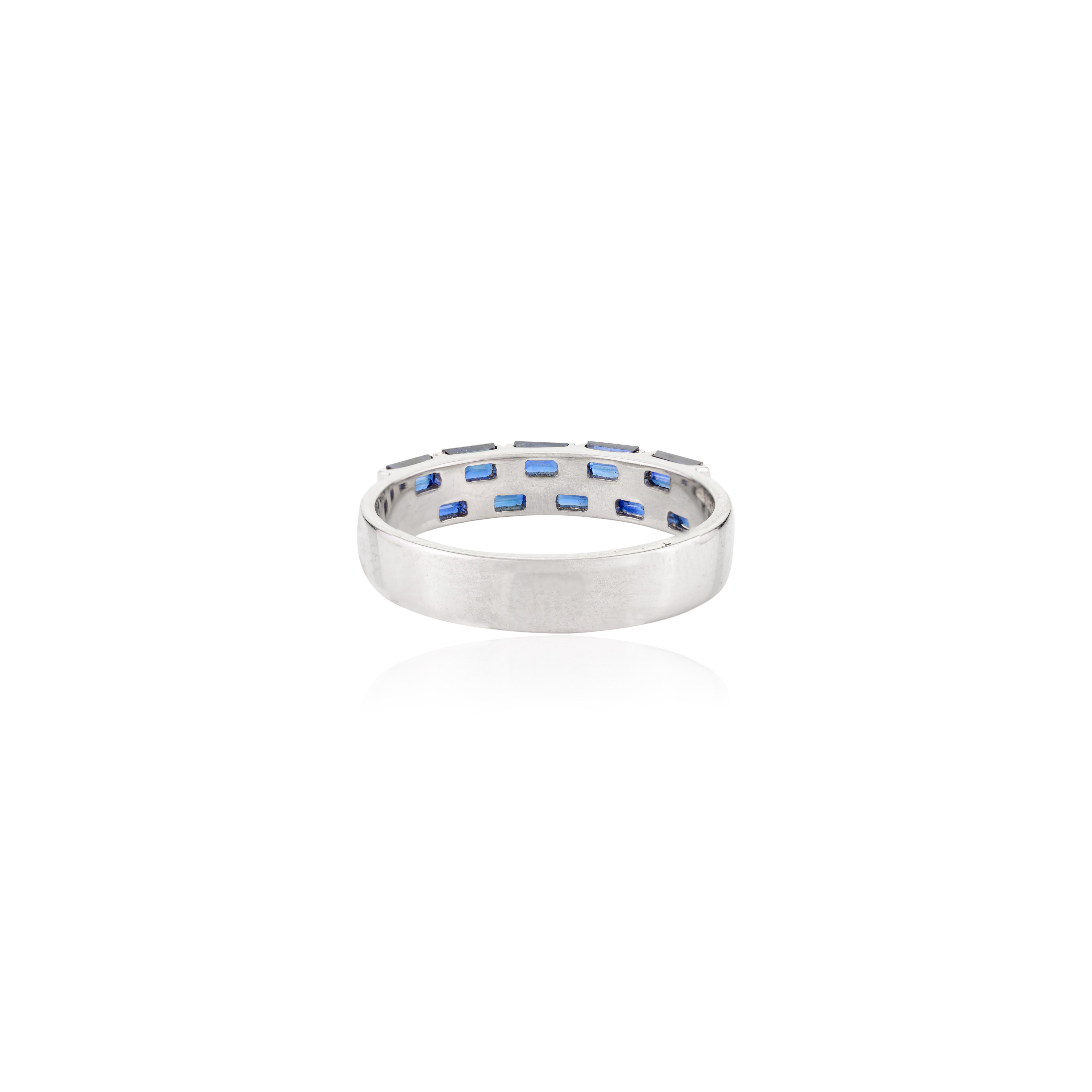 En vente :  Baguette de saphir bleu Bague à barrette Cadeau pour elle en or blanc massif 18k 5