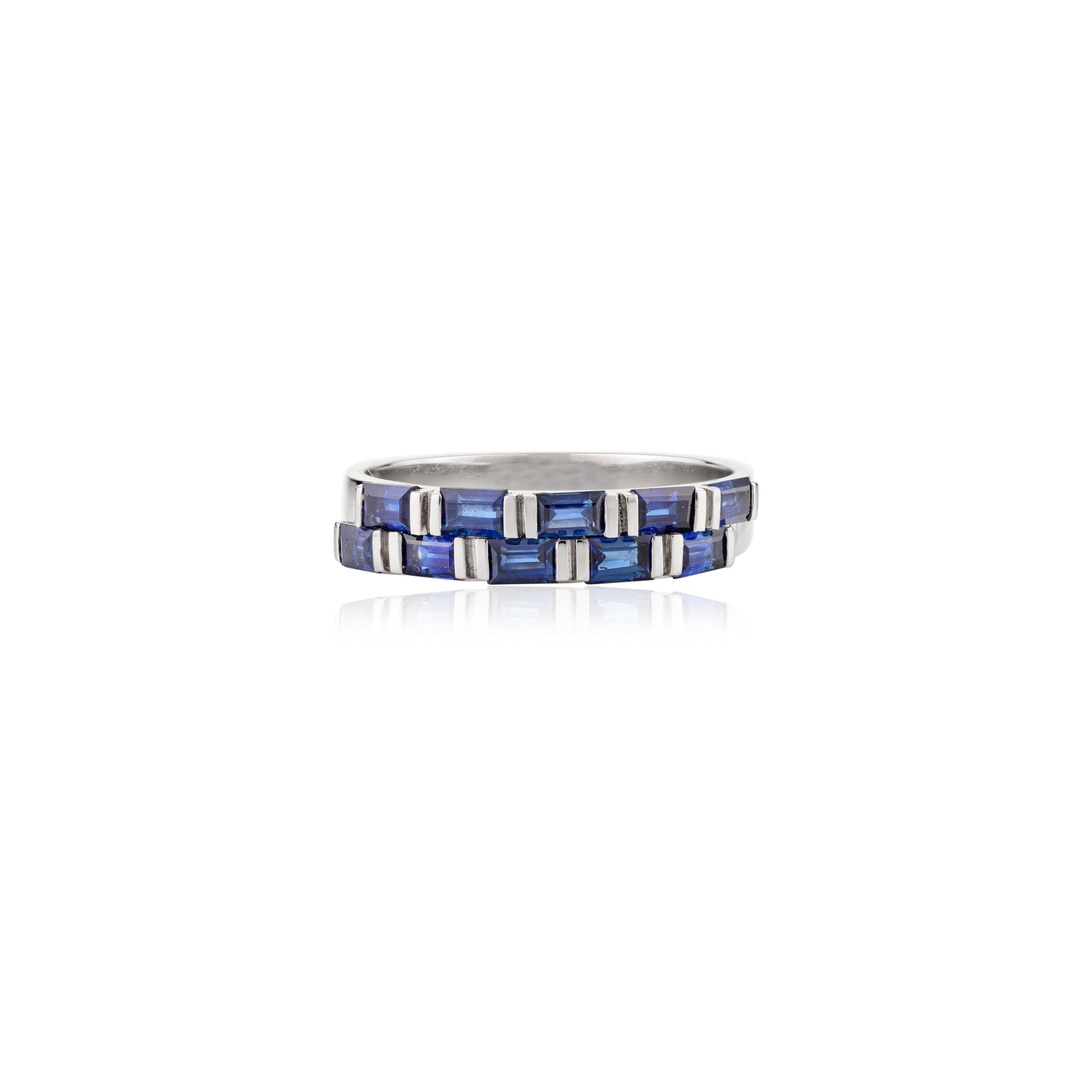 En vente :  Baguette de saphir bleu Bague à barrette Cadeau pour elle en or blanc massif 18k 9