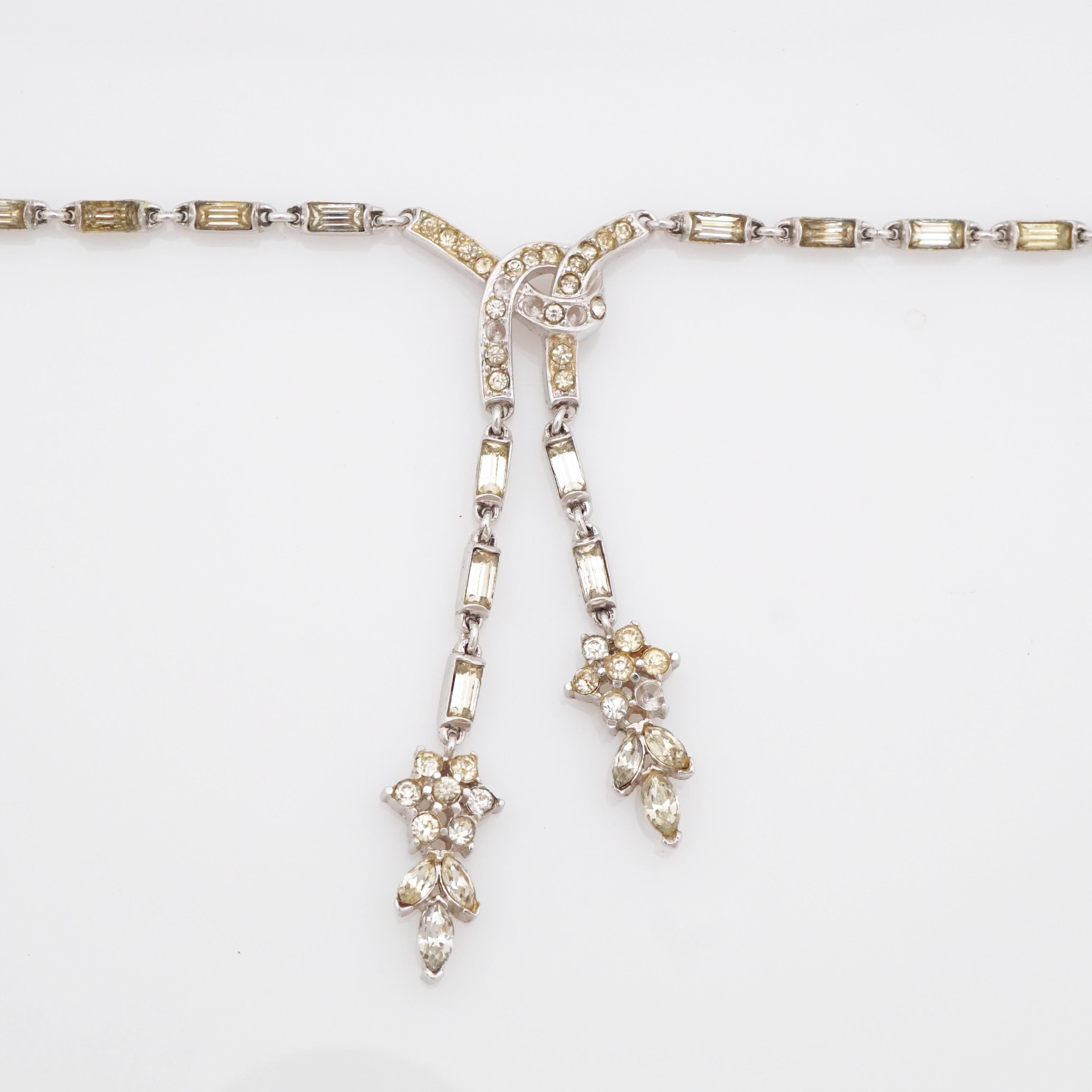 Choker-Halskette aus Baguette-Kristall mit Blumenquaste von Alfred Philippe Trifari, 1950er Jahre im Zustand „Gut“ im Angebot in McKinney, TX