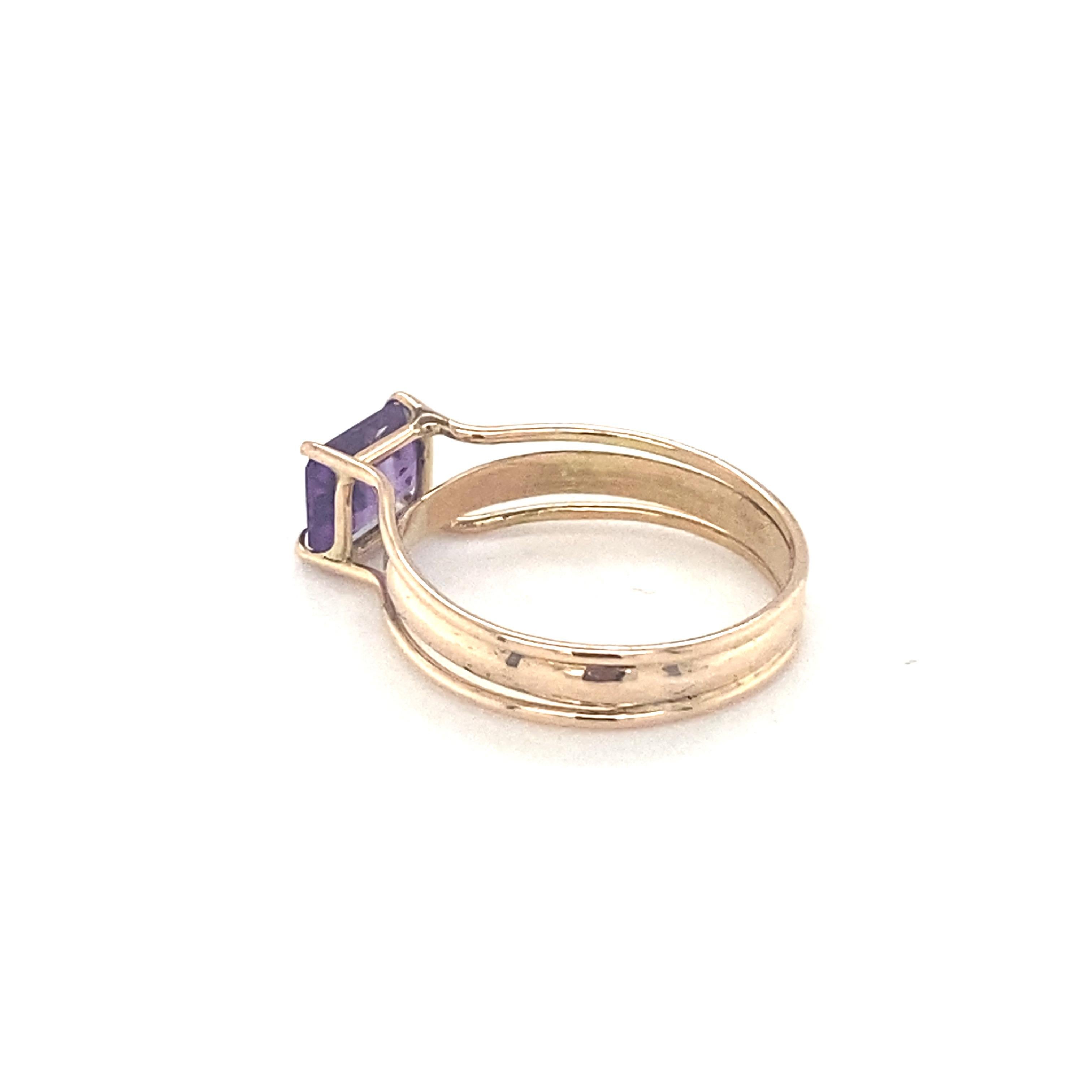Baguette Cut Amethyst Yellow Gold Solitaire Ring For Sale 7