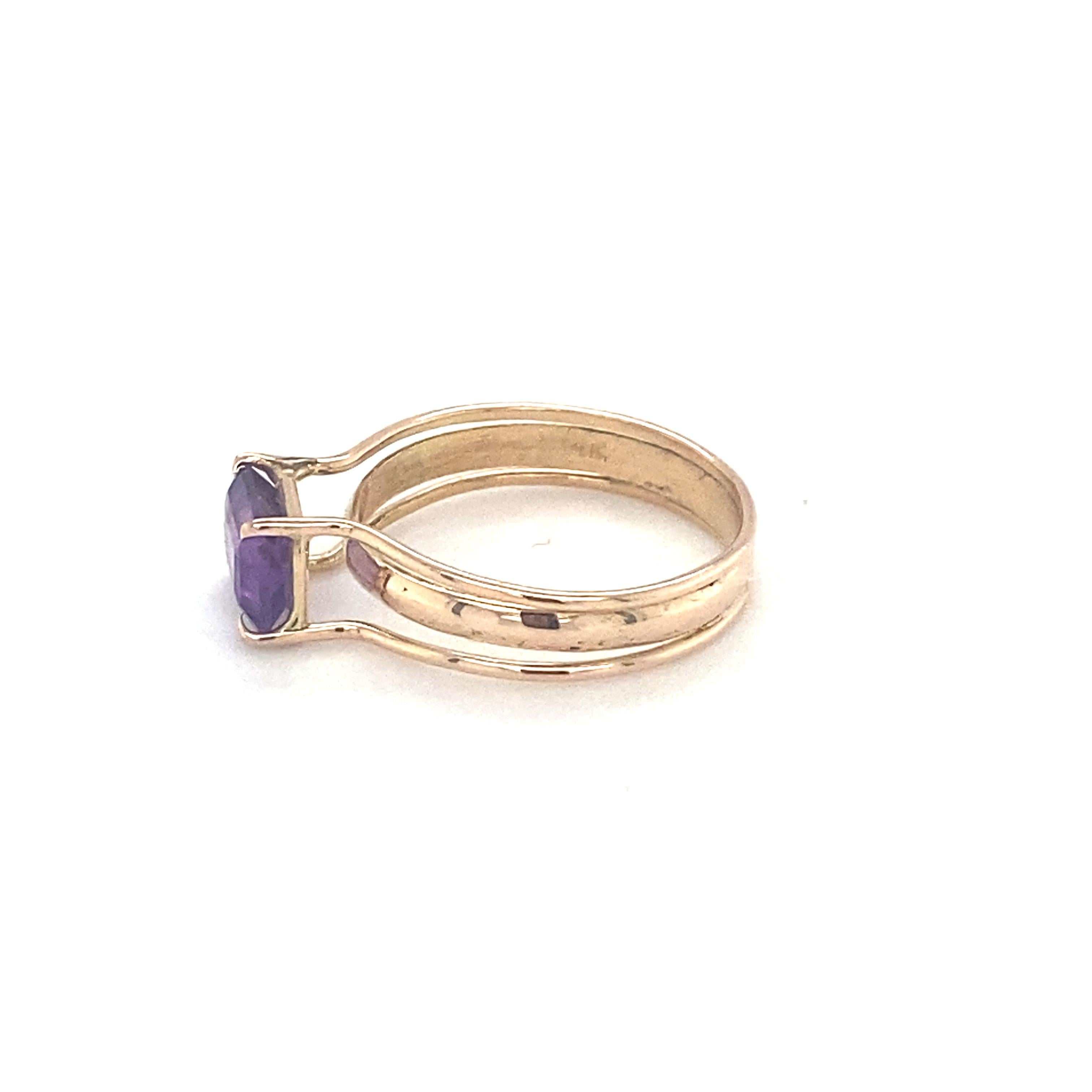 Baguette Cut Amethyst Yellow Gold Solitaire Ring For Sale 8