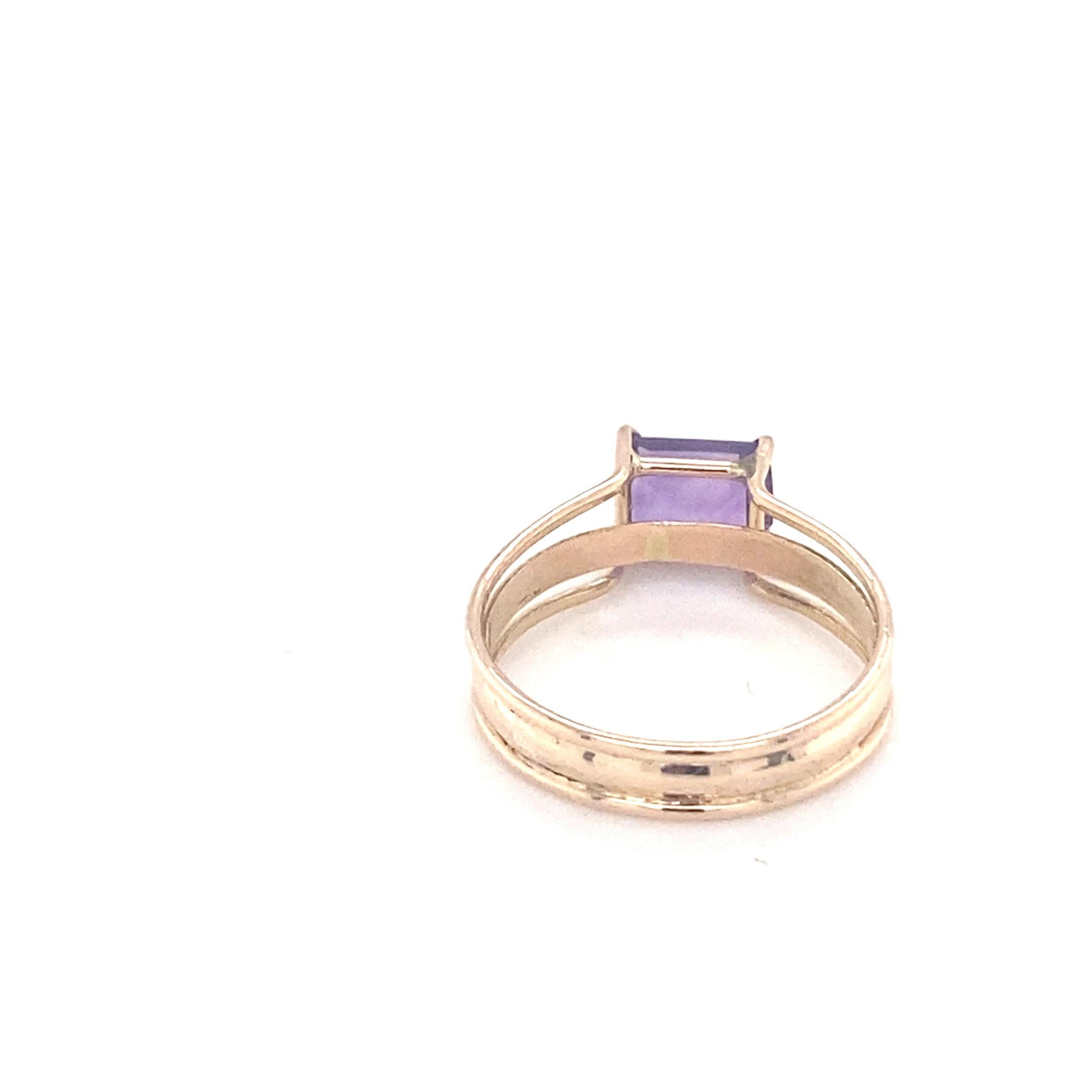 Baguette Cut Amethyst Yellow Gold Solitaire Ring For Sale 14