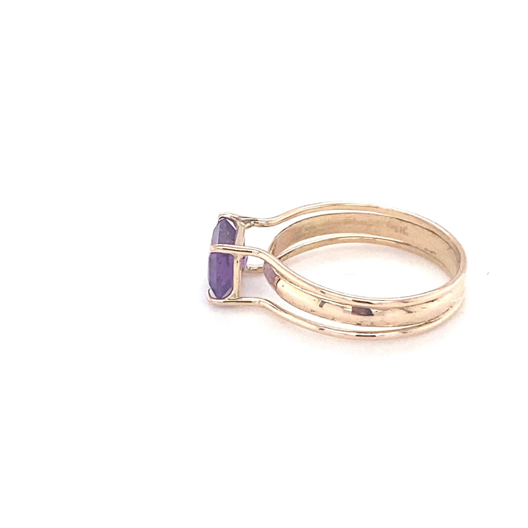 Baguette Cut Amethyst Yellow Gold Solitaire Ring For Sale 15