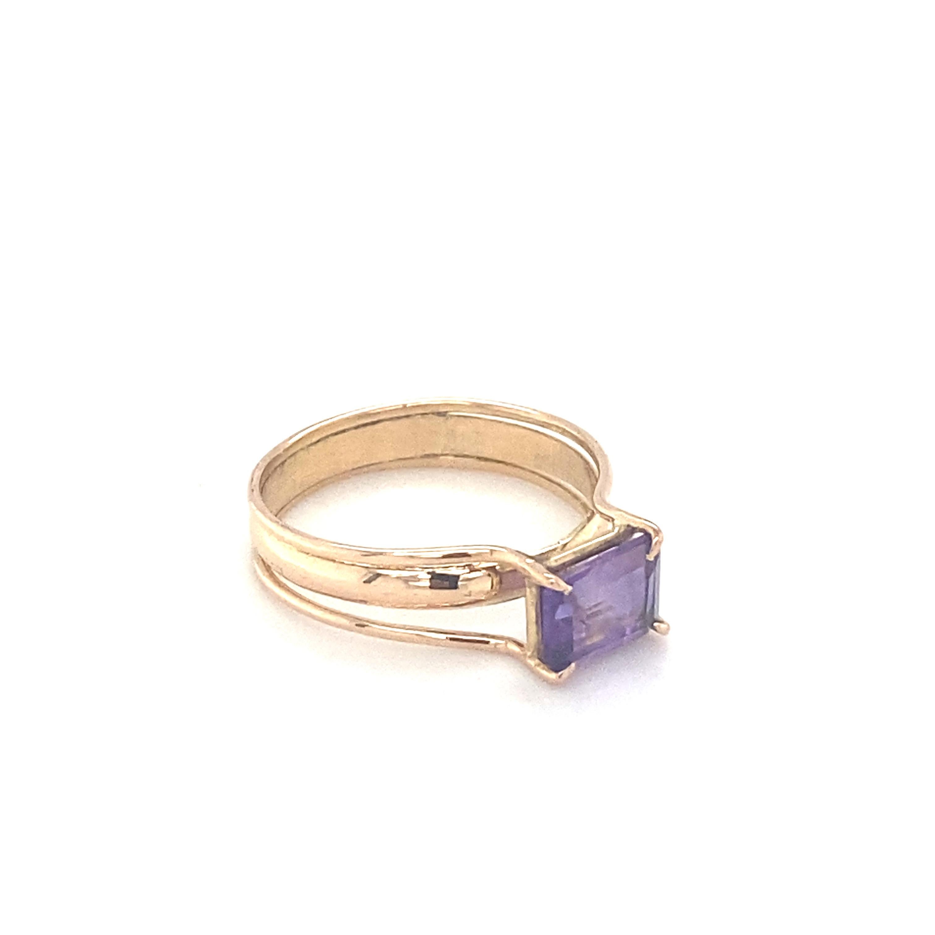 Artisan Baguette Cut Amethyst Yellow Gold Solitaire Ring For Sale