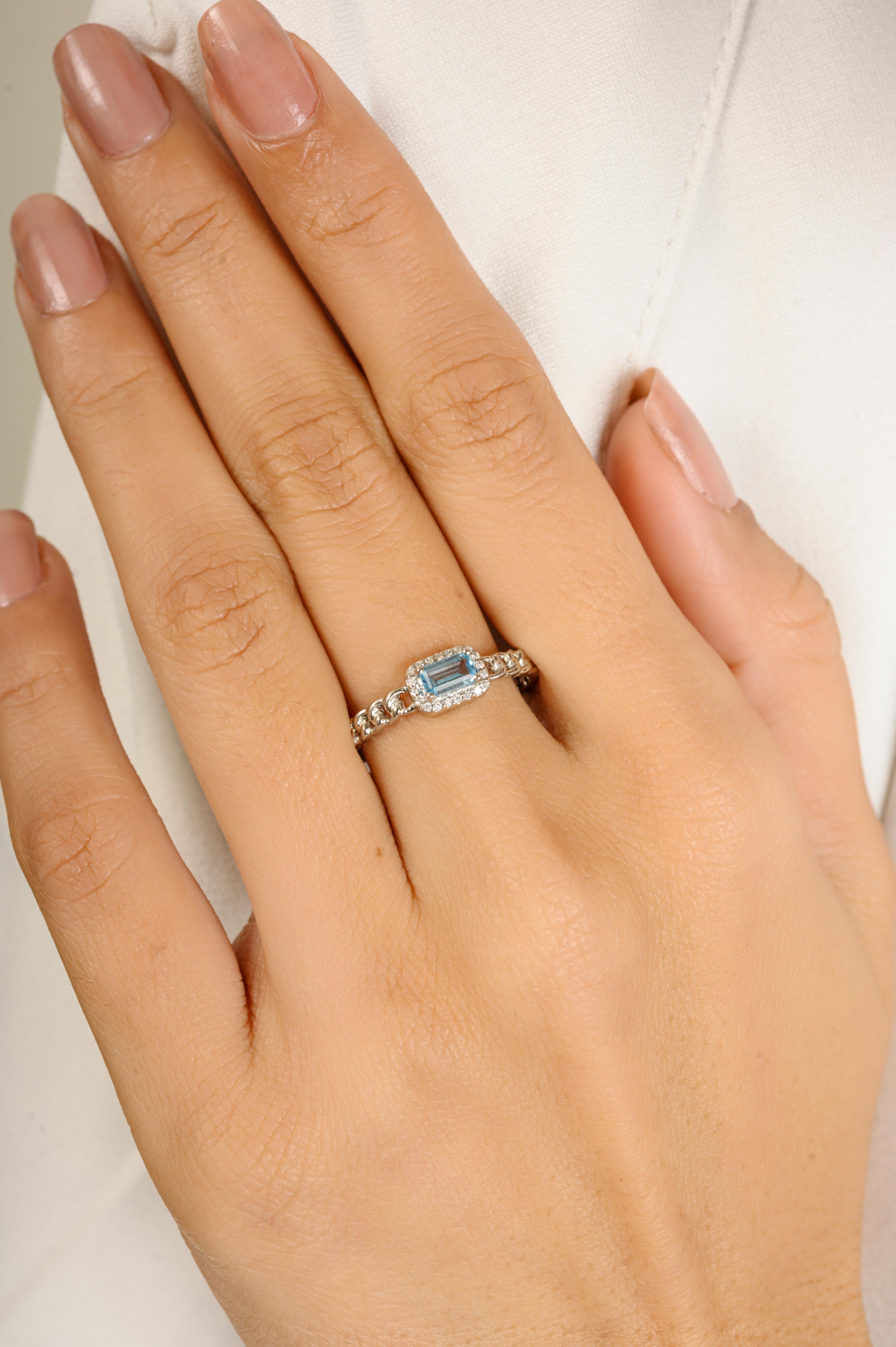 En vente :  Bague d'alliance cadeau pour mère en or blanc 14 carats avec topaze bleue taille baguette et diamant 2