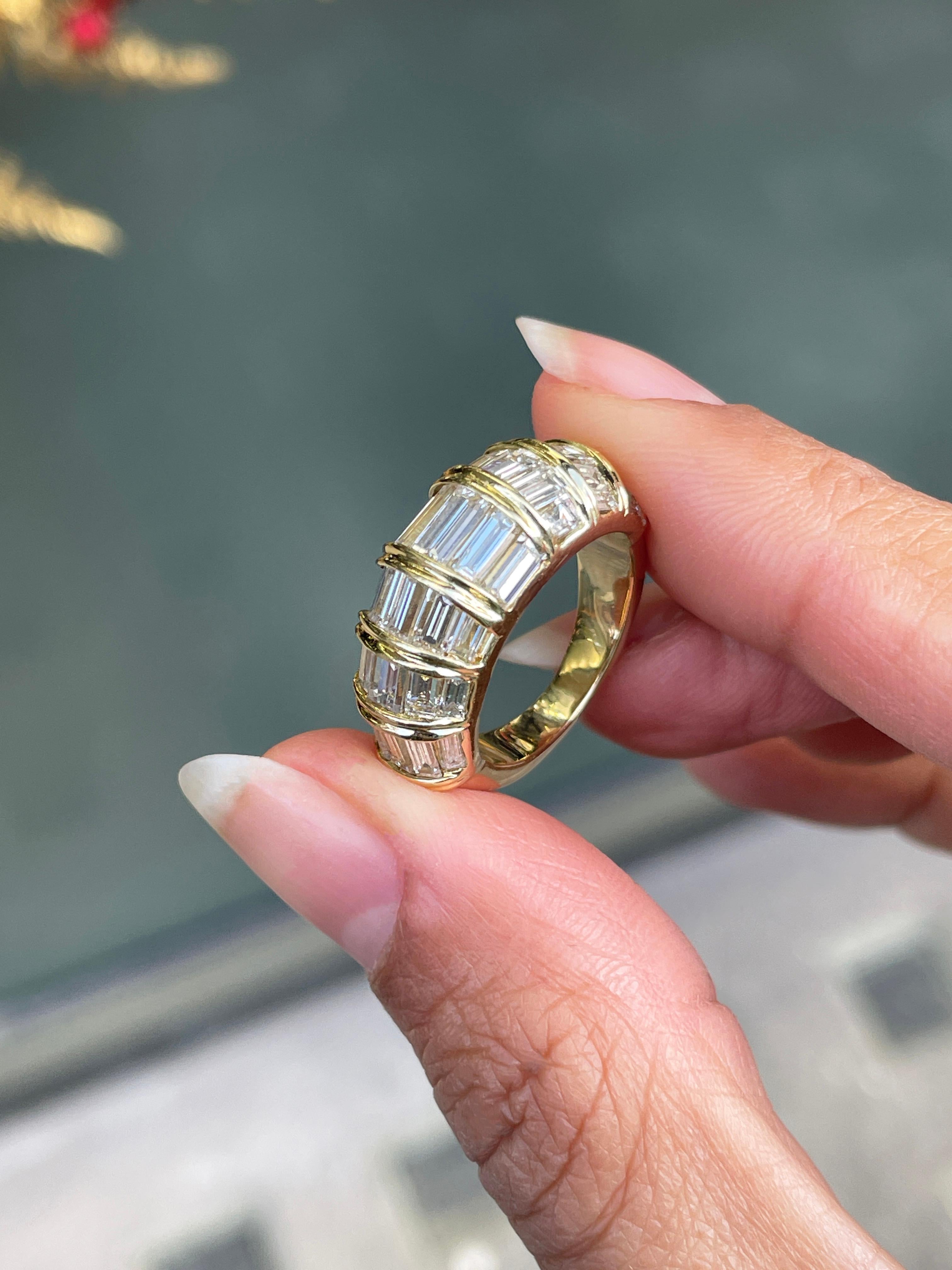 Women's or Men's Baguette Cut Diamond 18 Carat Yellow Gold Bombé Cluster Dome Cocktail Ring For Sale