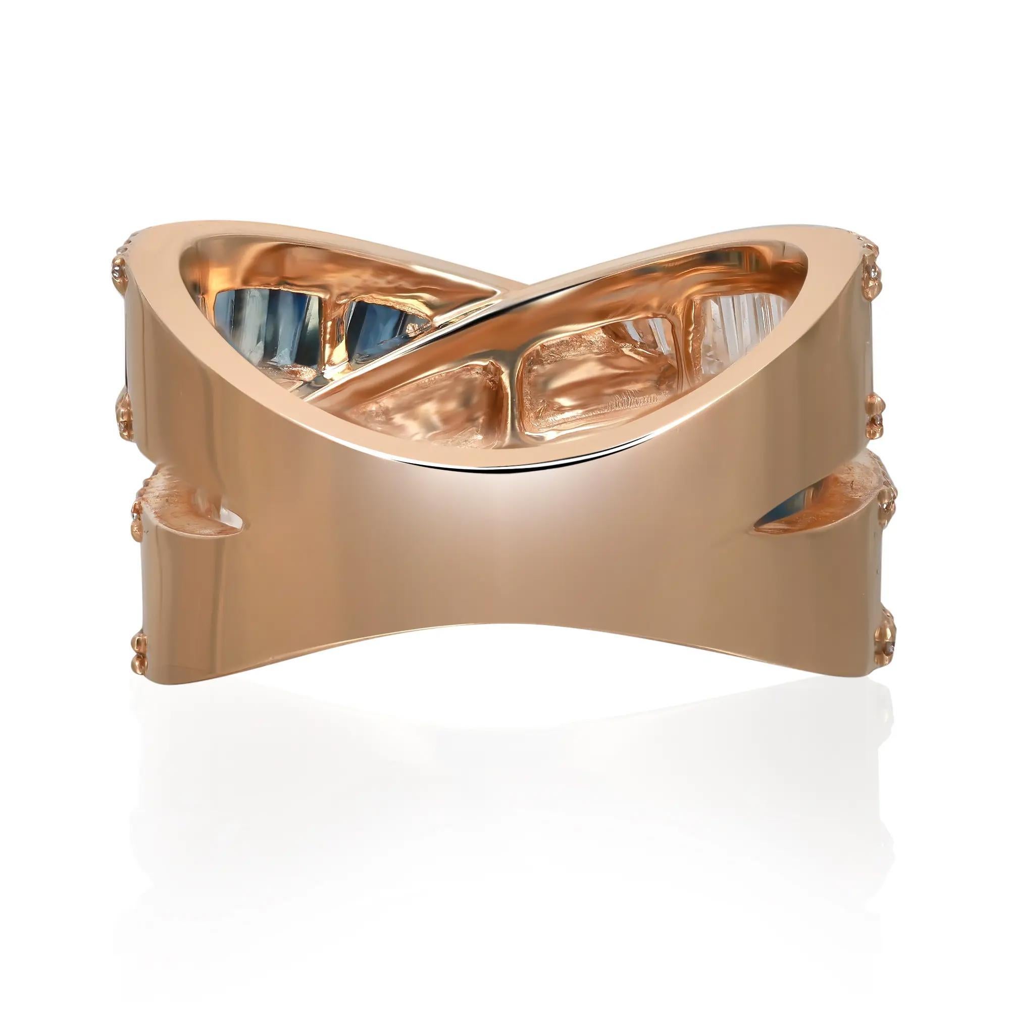 Moderne Bague croisée en or jaune 14 carats, diamant taille baguette et saphir bleu taille 7 en vente