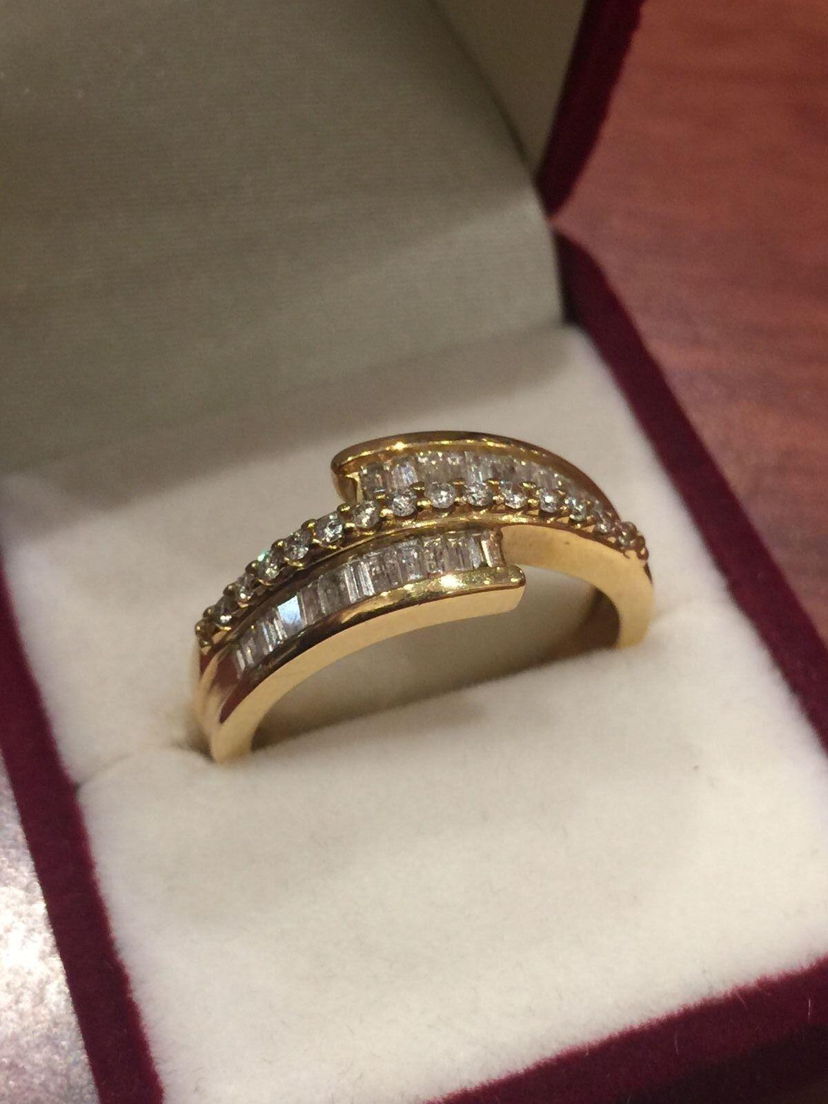 Retro Baguette Cut Diamond Dress Ring in 18K Yellow Gold. Diamonds' weight: 1.25ct. For Sale