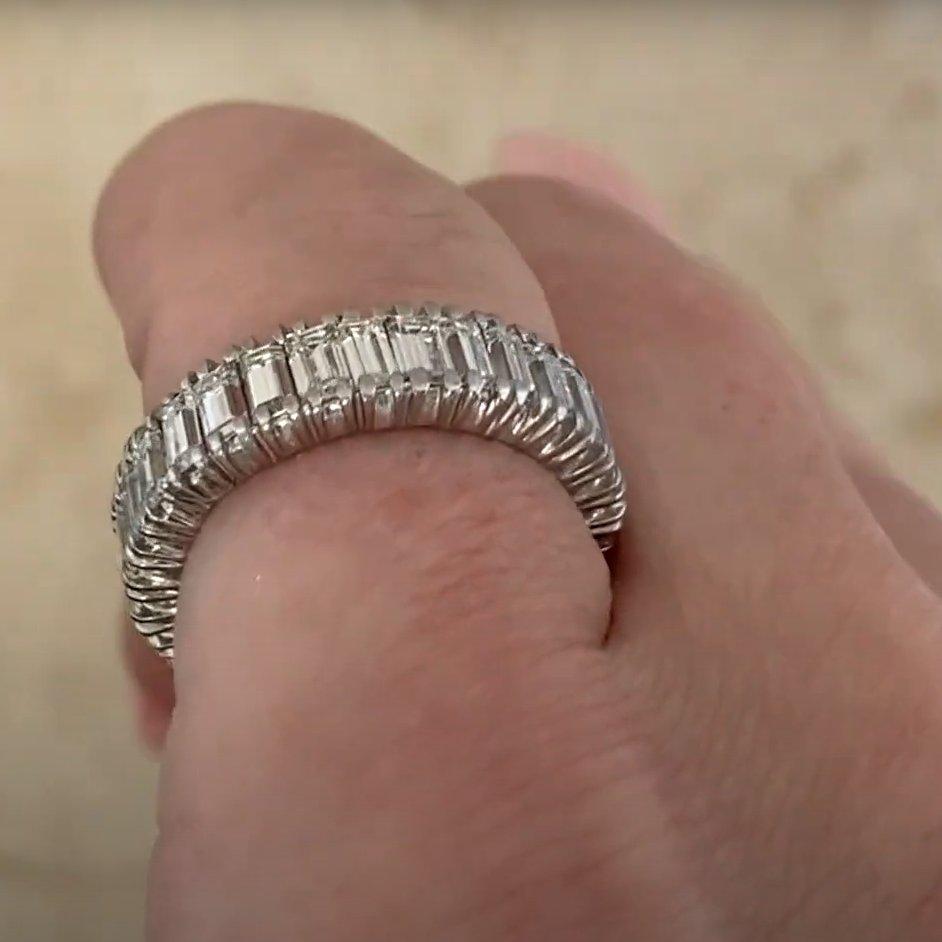 Taglio baguette Fede nuziale eterna con diamante taglio baguette (circa 2 carati), platino in vendita