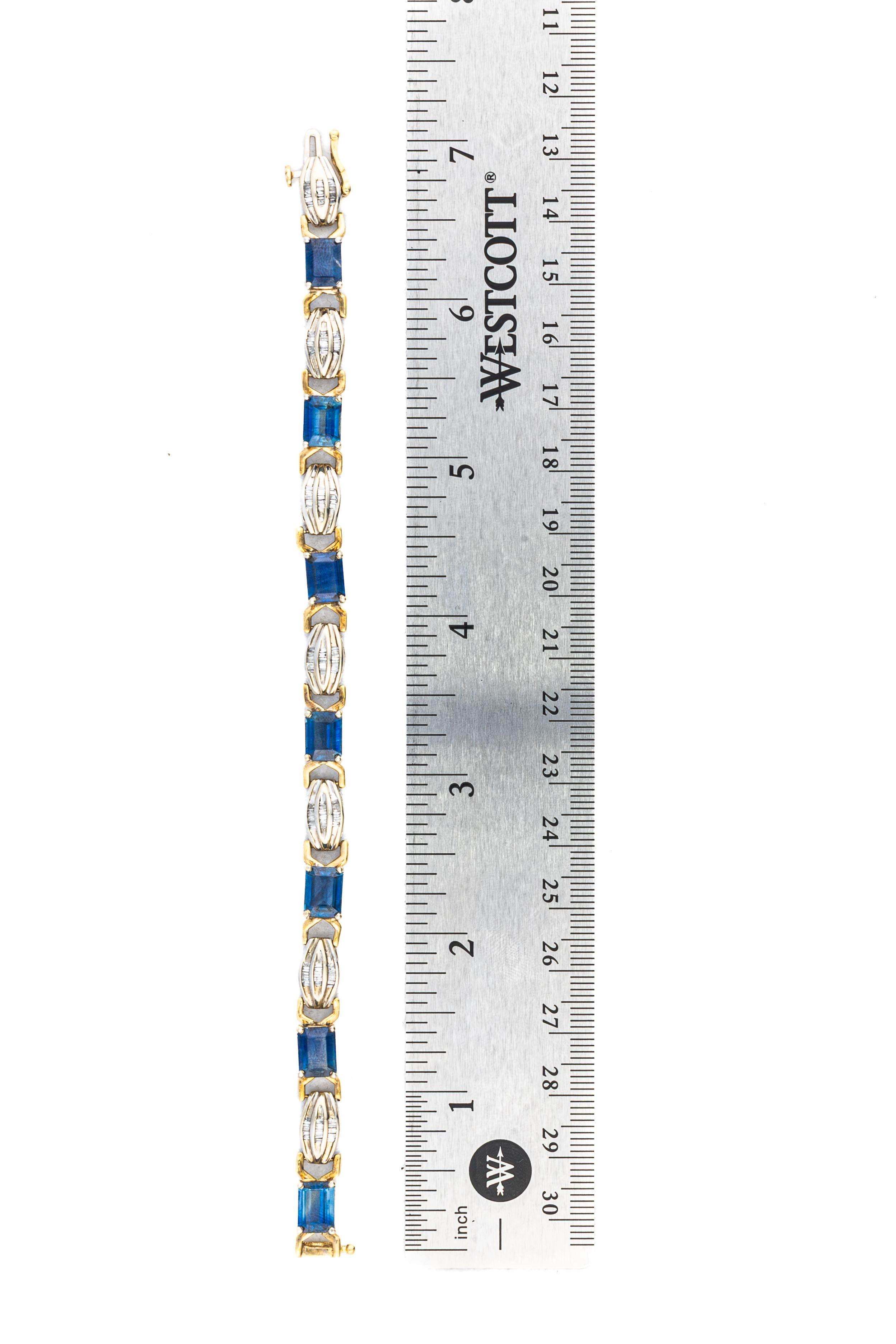 Pulsera de diamantes y zafiros talla baguette en Excelente estado para la venta en New York, NY
