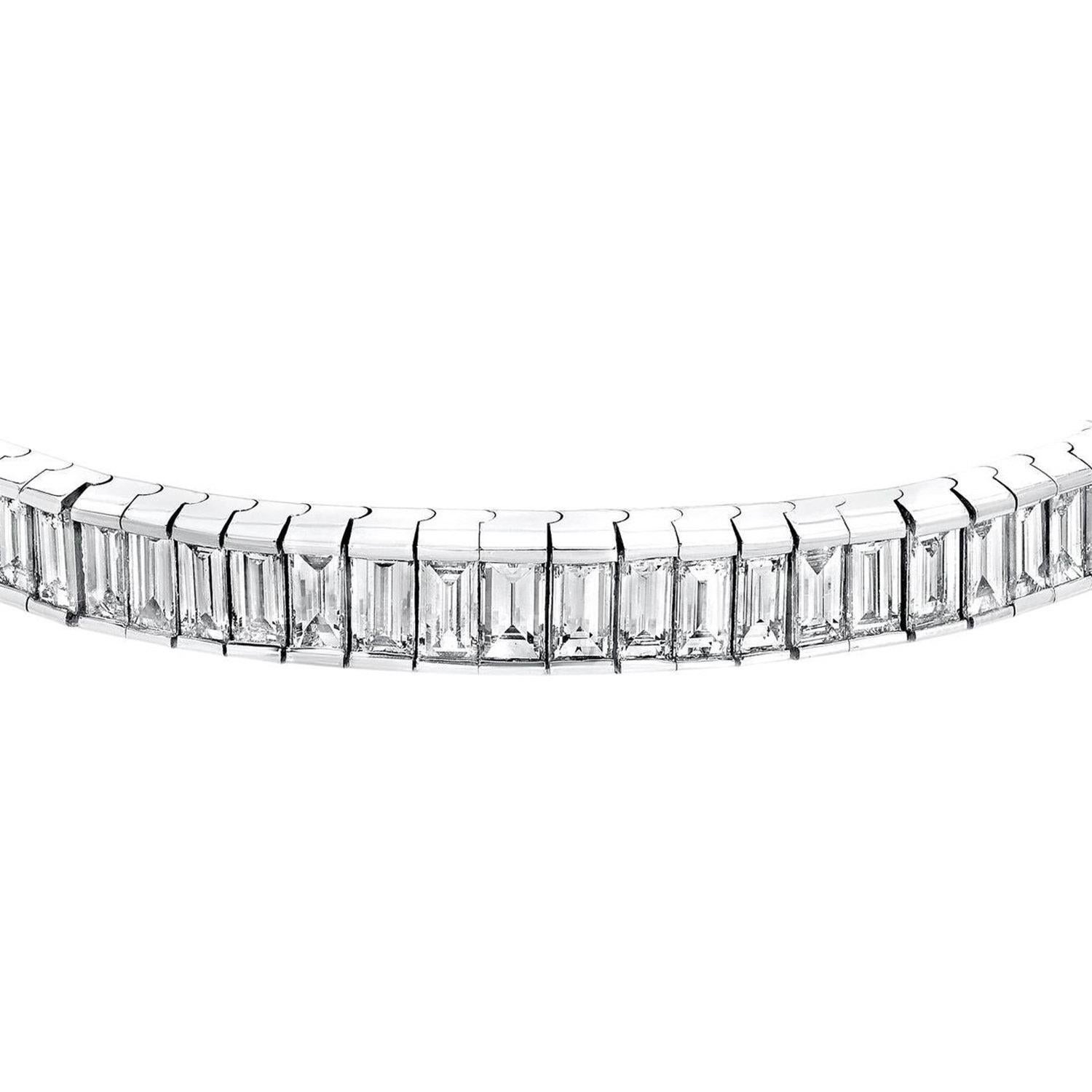 Contemporary Baguette Cut Diamond Tennis Bracelet 15.69 Carats Platinum For Sale