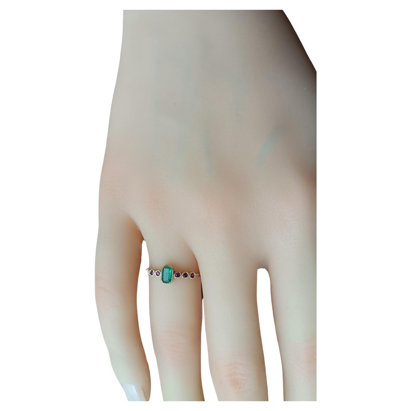 For Sale:  Baguette Cut Emerald and Sapphires 14k gold ring! 2
