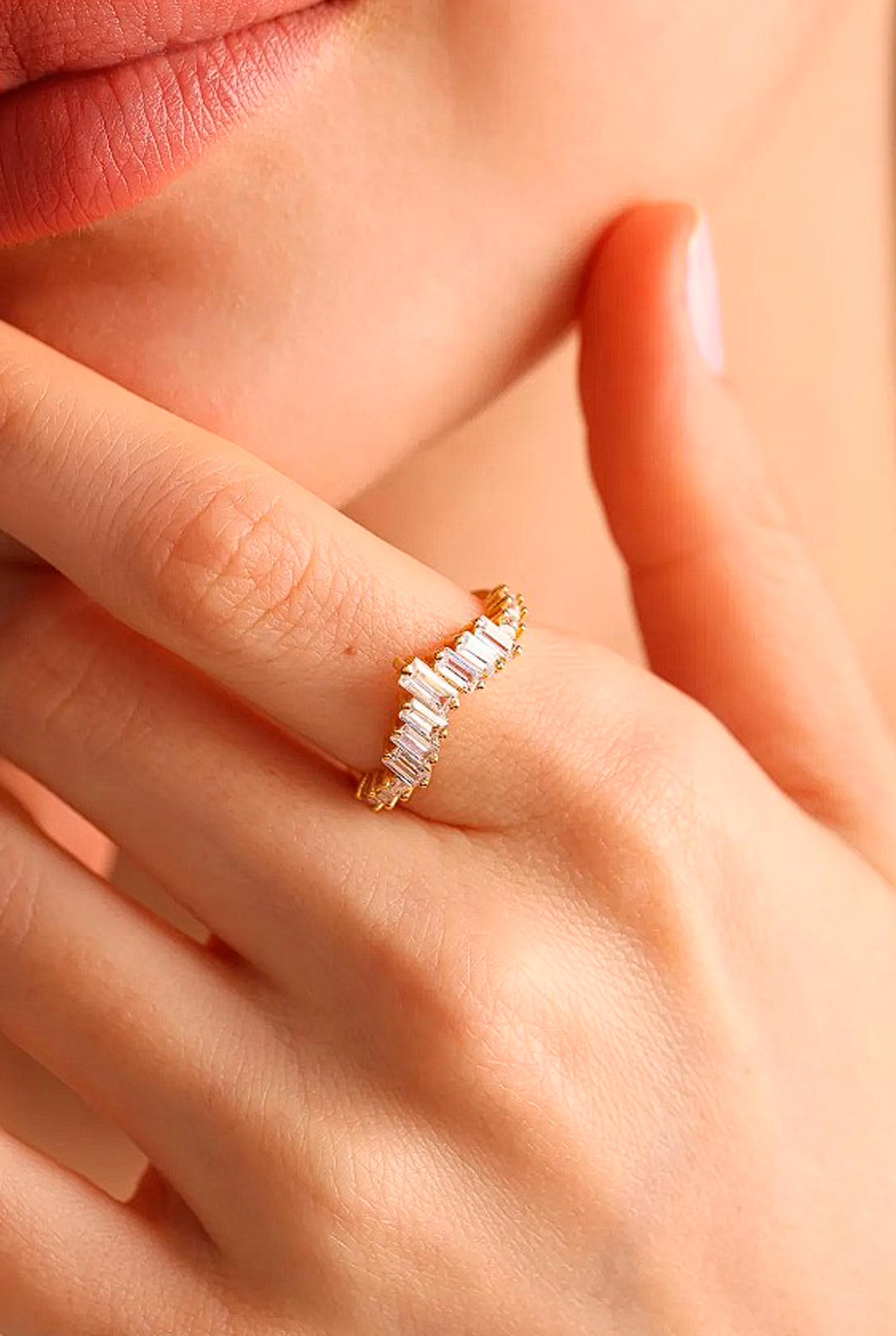 Women's Baguette cut moissanite 14k gold engagement ring. For Sale