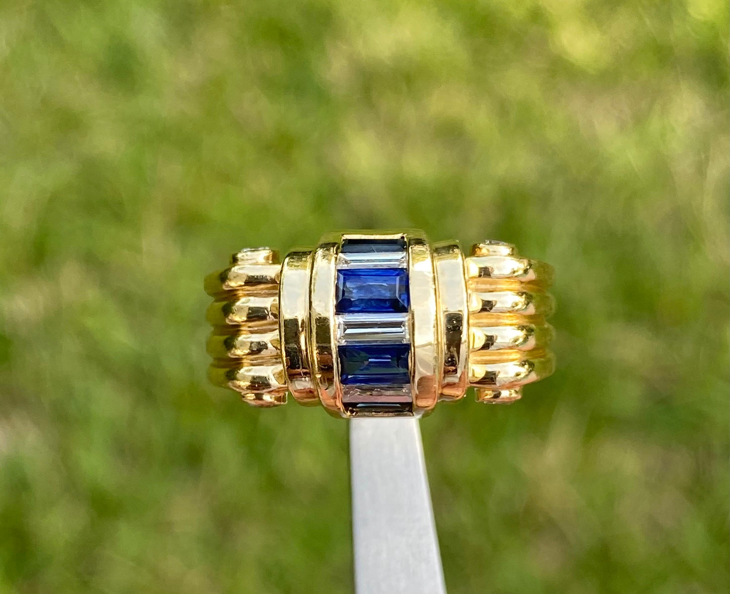Art Deco Baguette Cut Natural Diamond and Blue Sapphire Ring in 18k Solid Gold For Sale