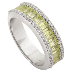 Peridoto taglio baguette con diamante Anello nuziale in oro bianco 14k Regalo di lusso