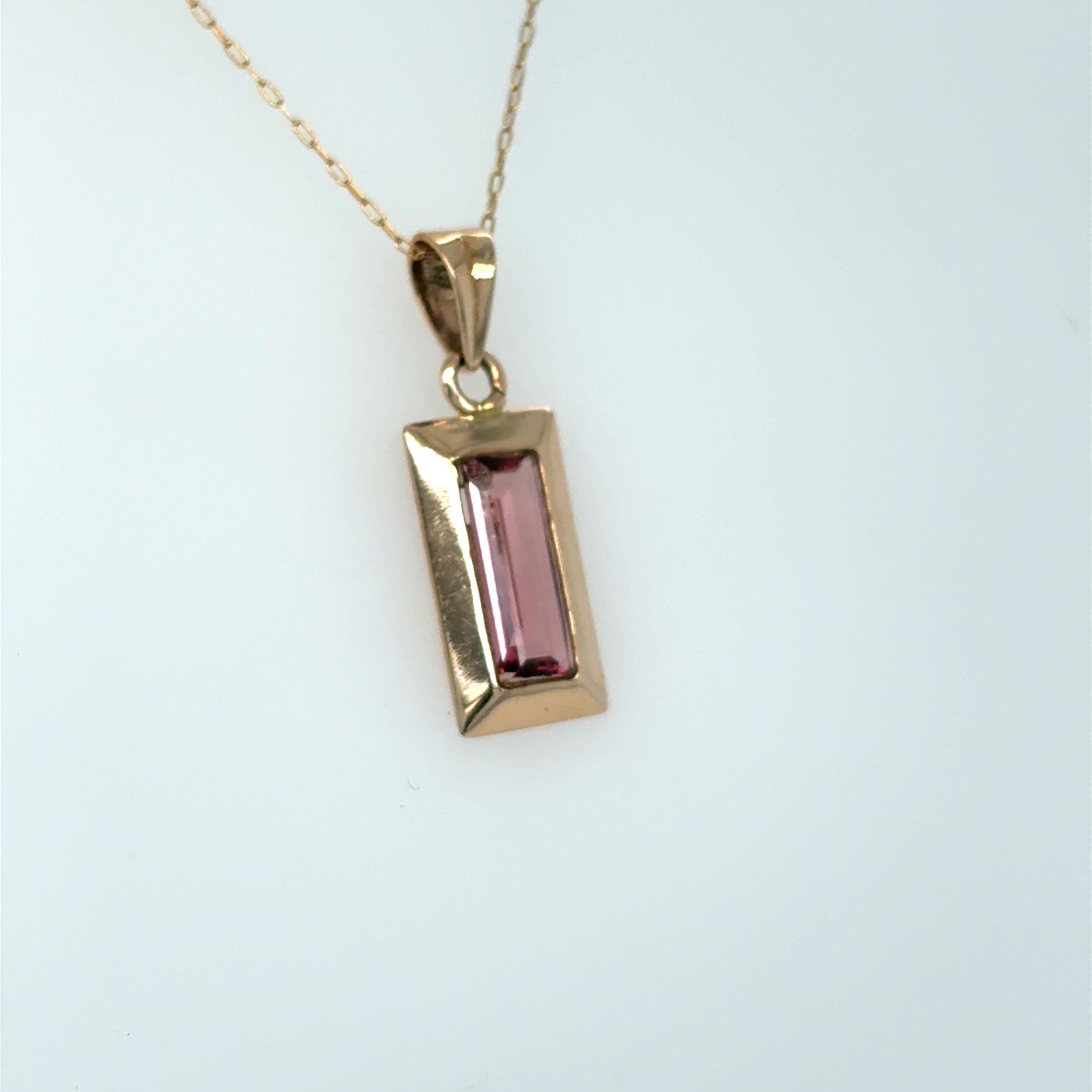 Baguette Cut Pink Tourmaline Yellow Gold Pendant Necklace For Sale 8