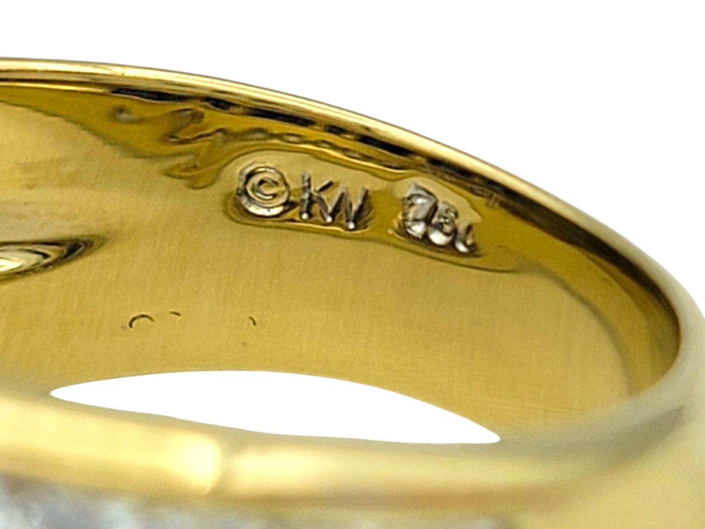 Anello a fascia con zaffiro taglio baguette e diamante rotondo a più file in oro 18 carati in vendita 3