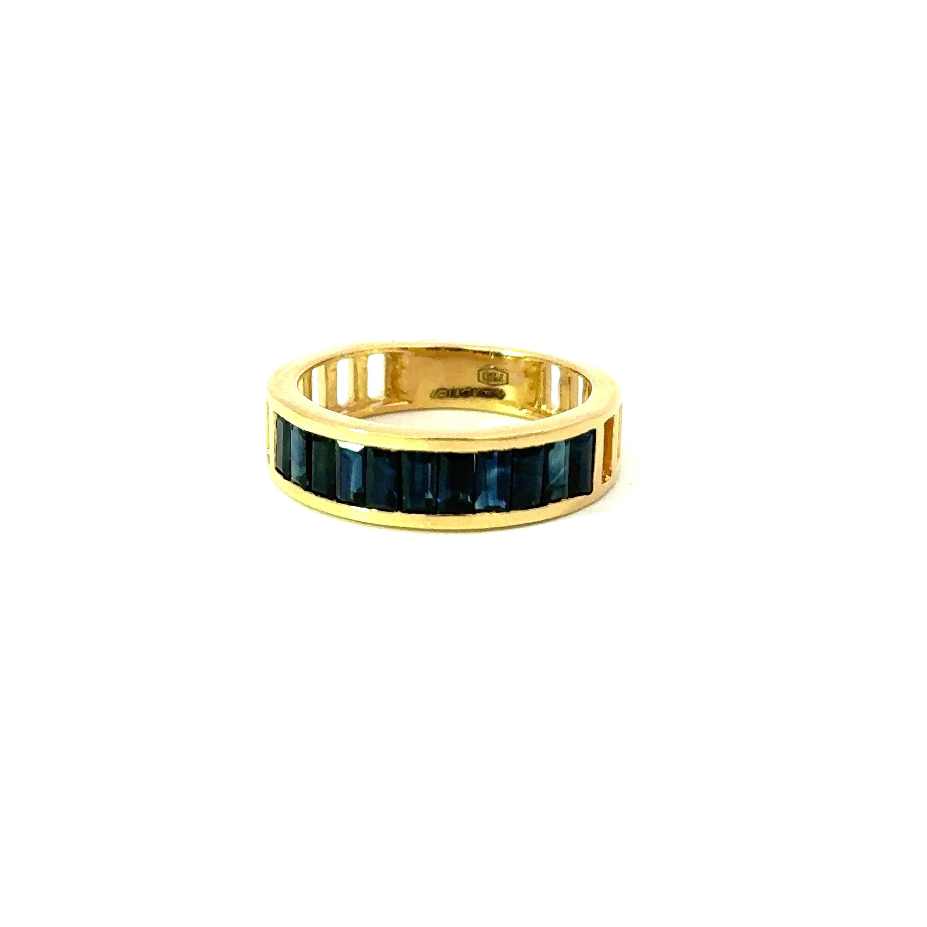 For Sale:  Baguette Cut Blue Sapphire Stacking Band Ring in 18k Solid Yellow Gold 5