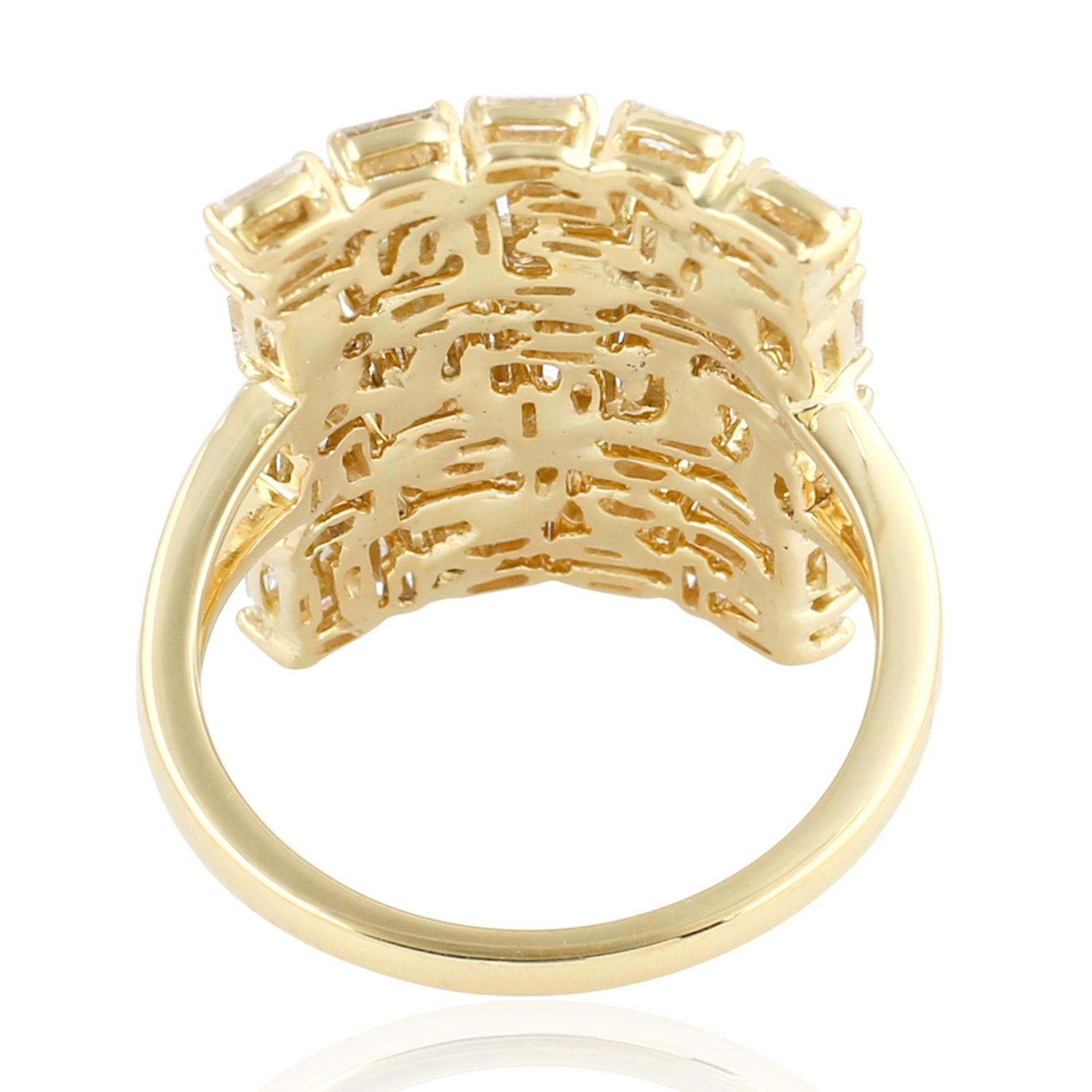 Contemporaneo Anello in oro Baguette con diamante 18 carati in vendita