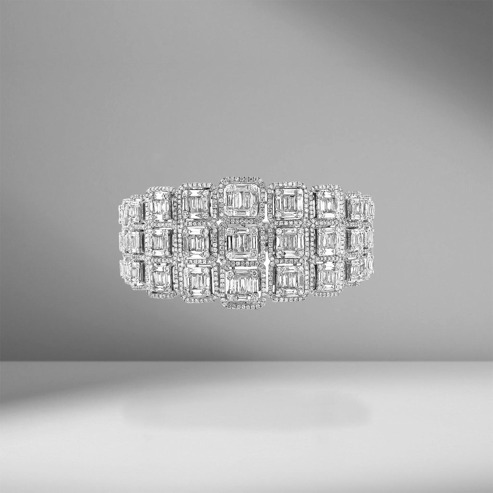 Art Deco Baguette Diamond 7.04 Ct. Clamper Bracelet 18 Karat 41.25 Gram White Gold For Sale